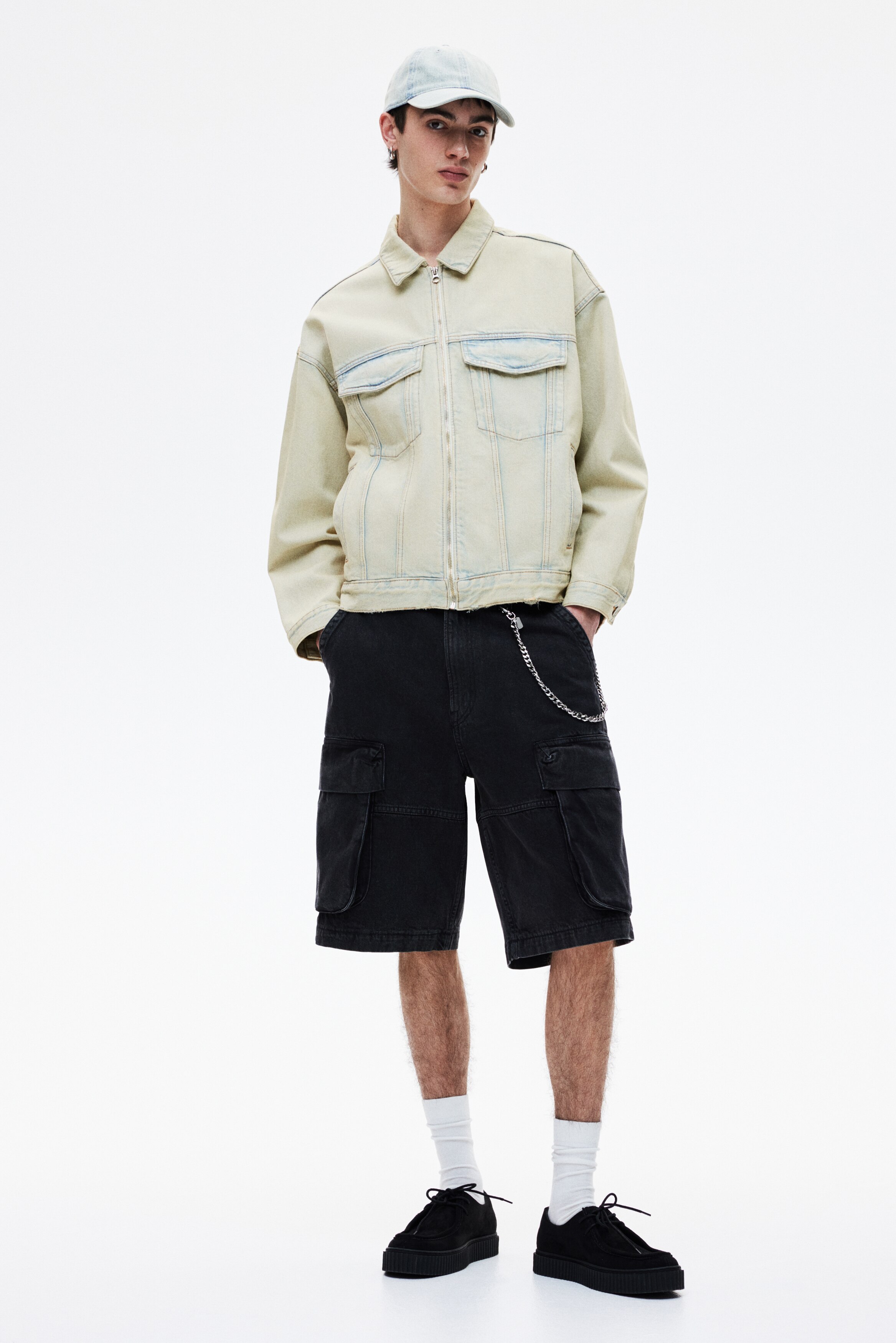 Джинсовая рабочая куртка свободного покроя от H-M 13290₽