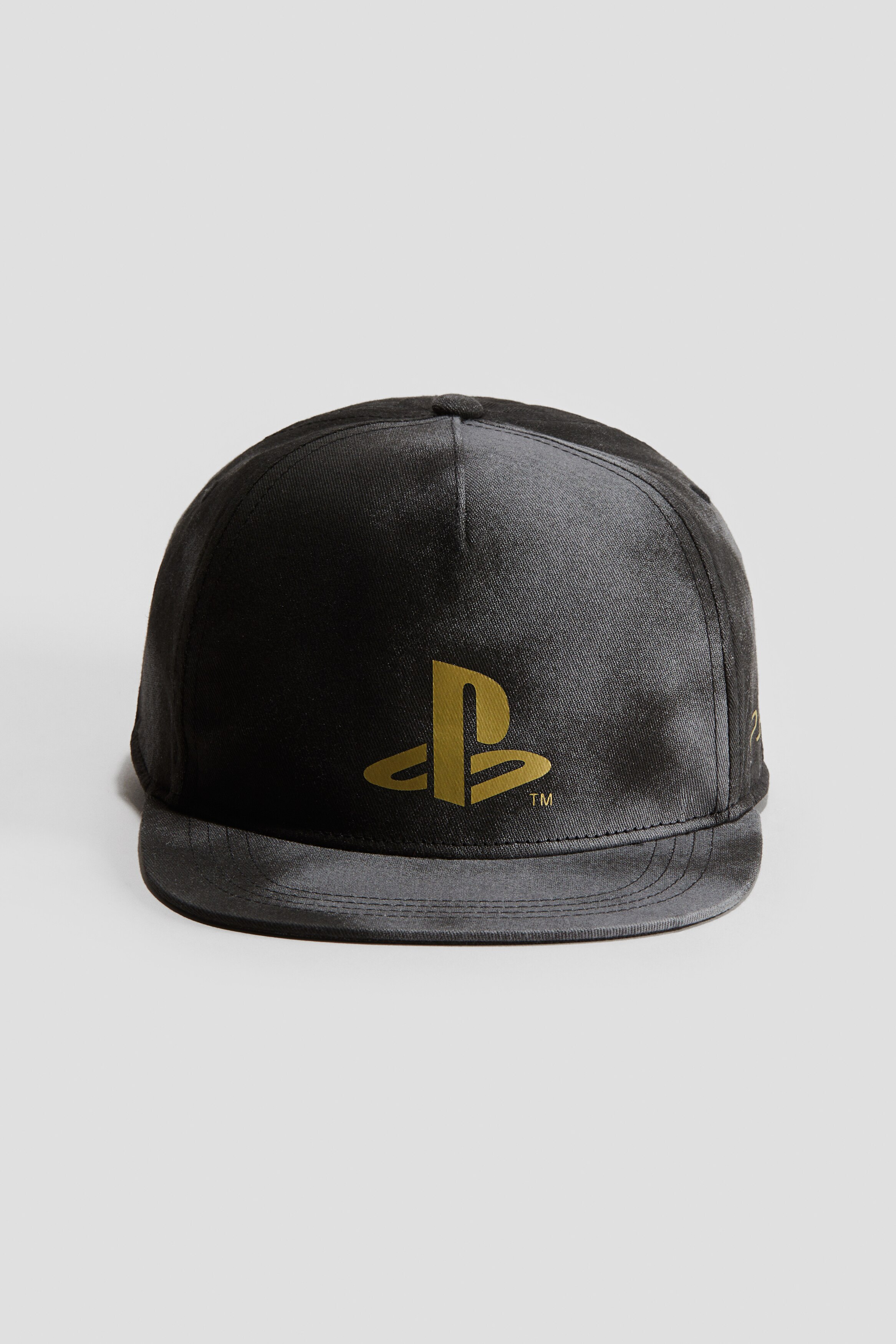 Black/PlayStation