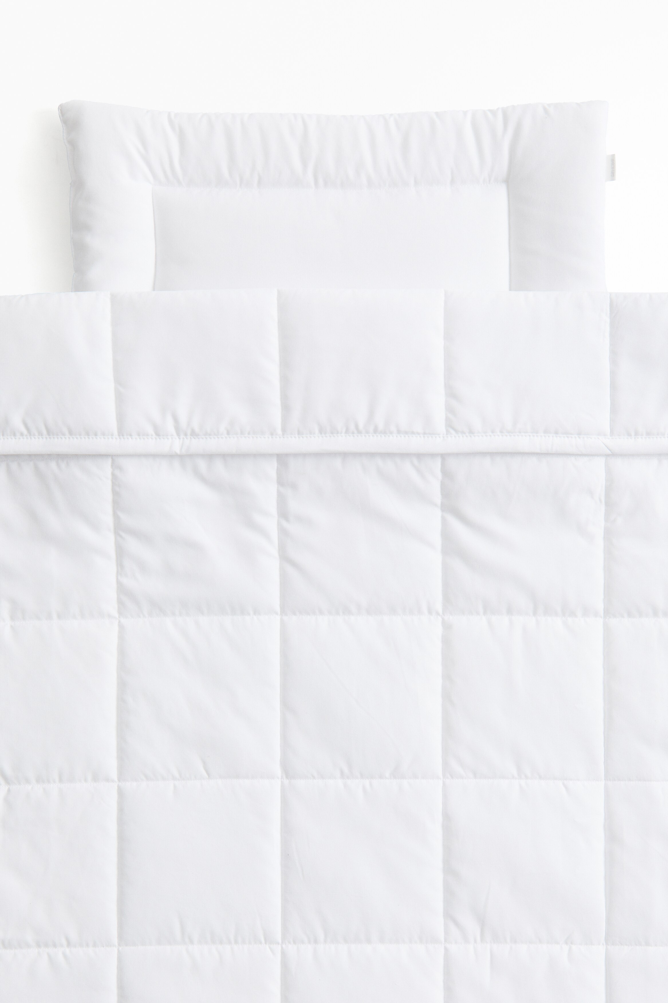 Одеяло и подушка для детской кроватки H-M 4790₽