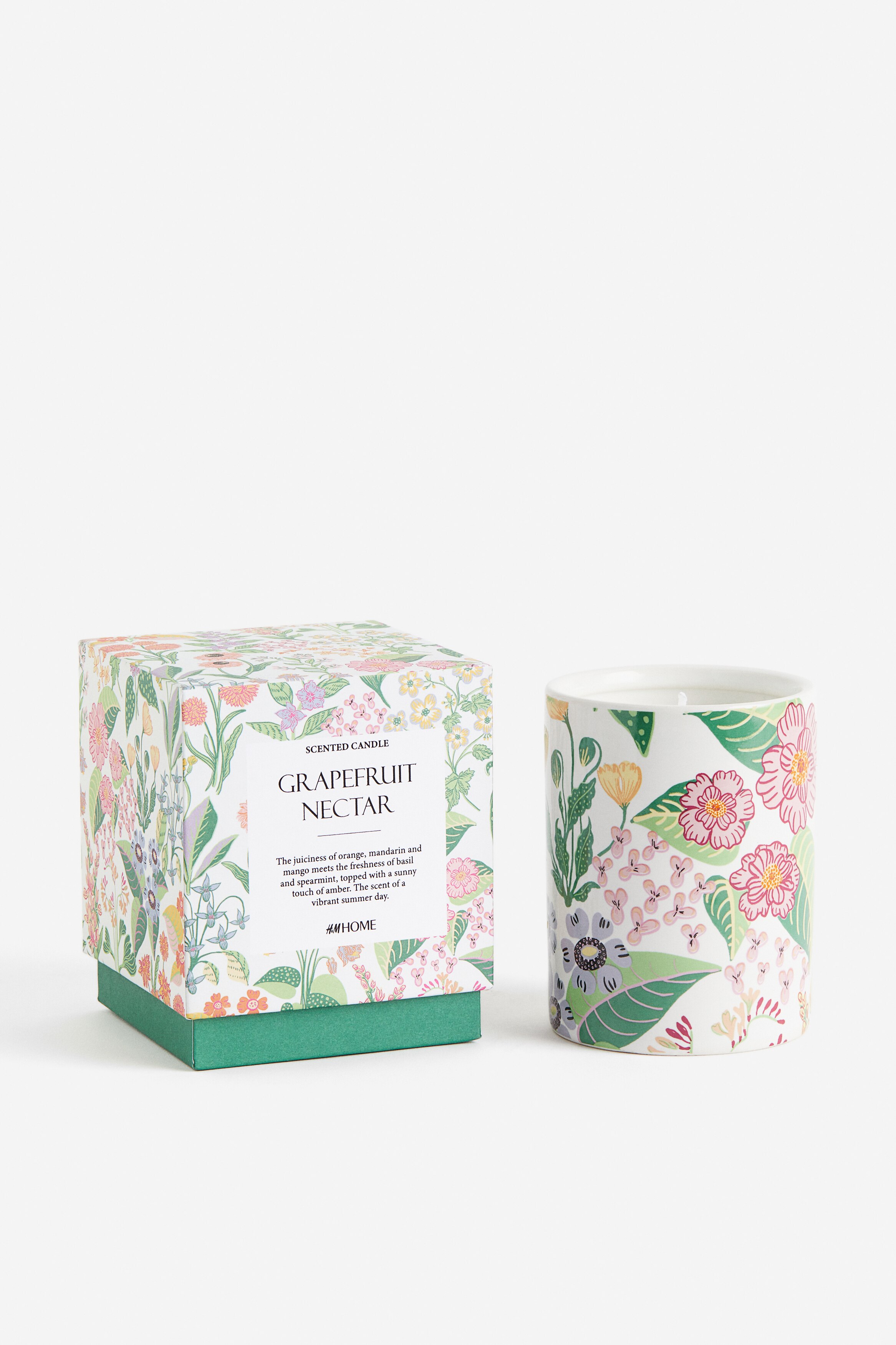 Ароматическая свеча H-M в керамическом подсвечнике 3790₽