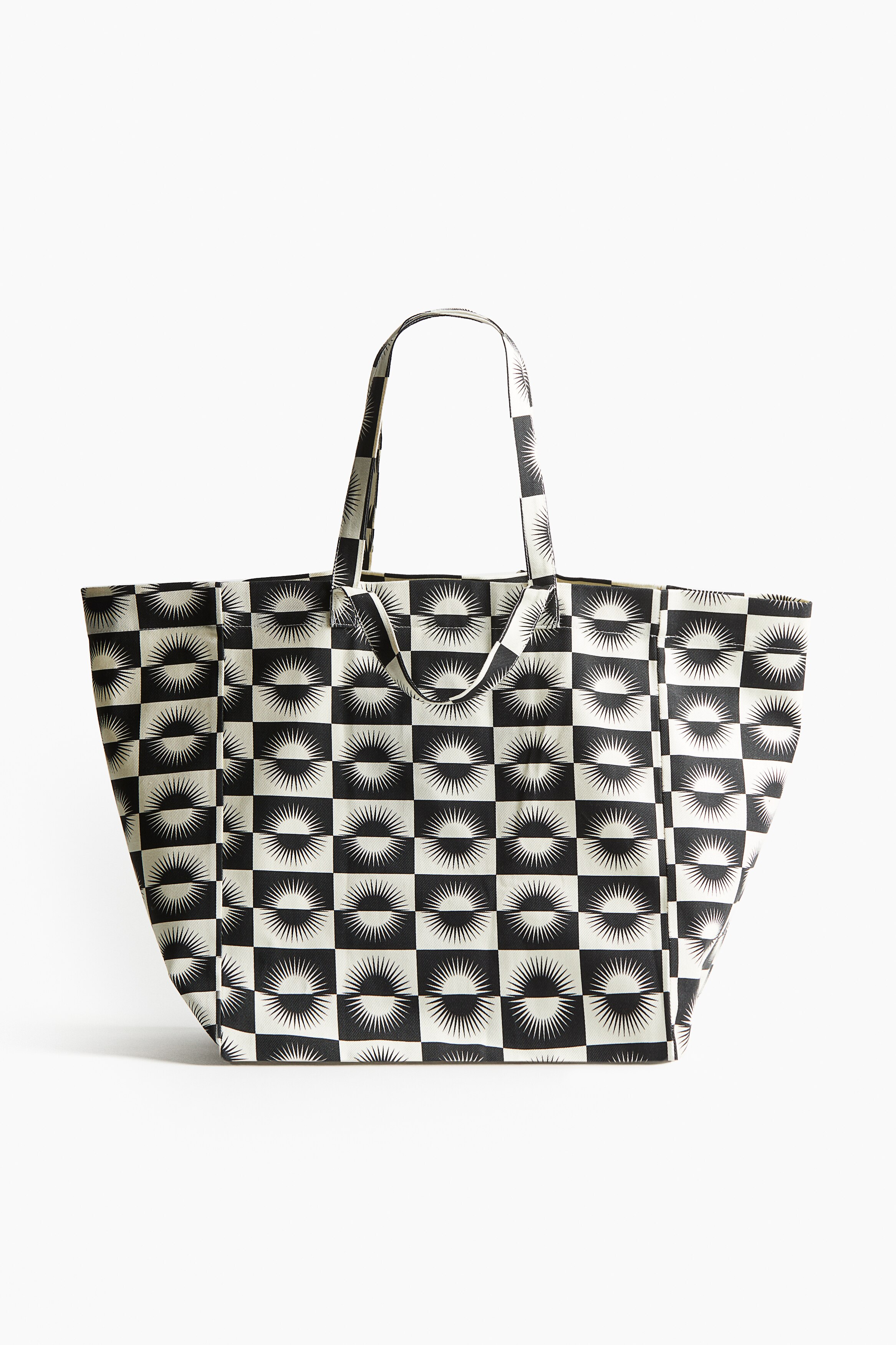 Black/patterned