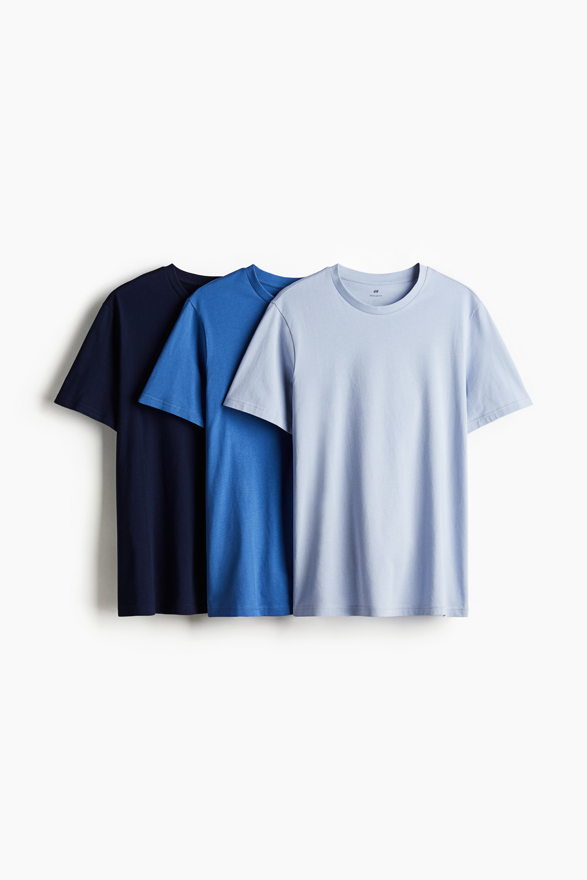 Light blue/navy blue