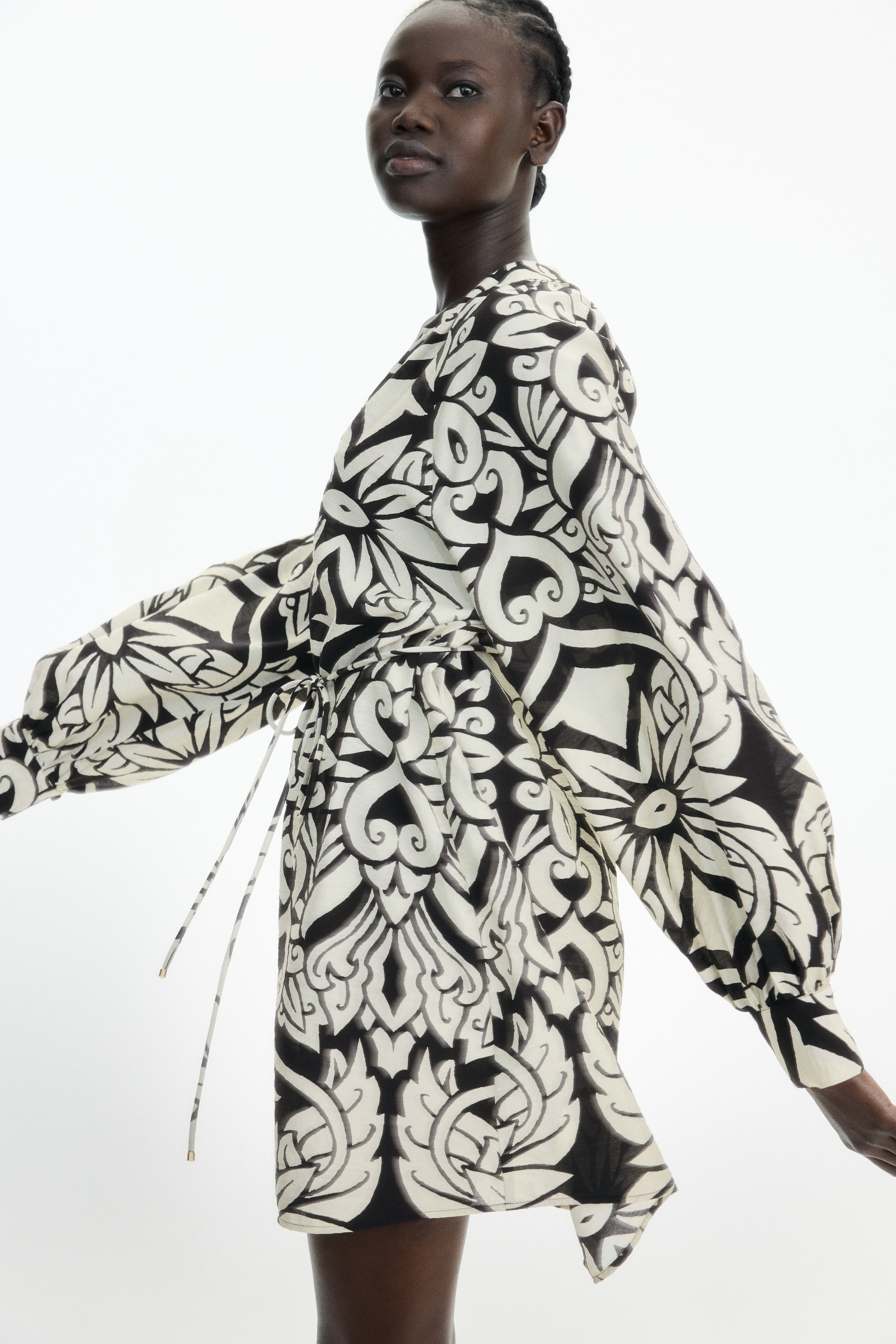 Платье-туника с завязками на поясе от H&M