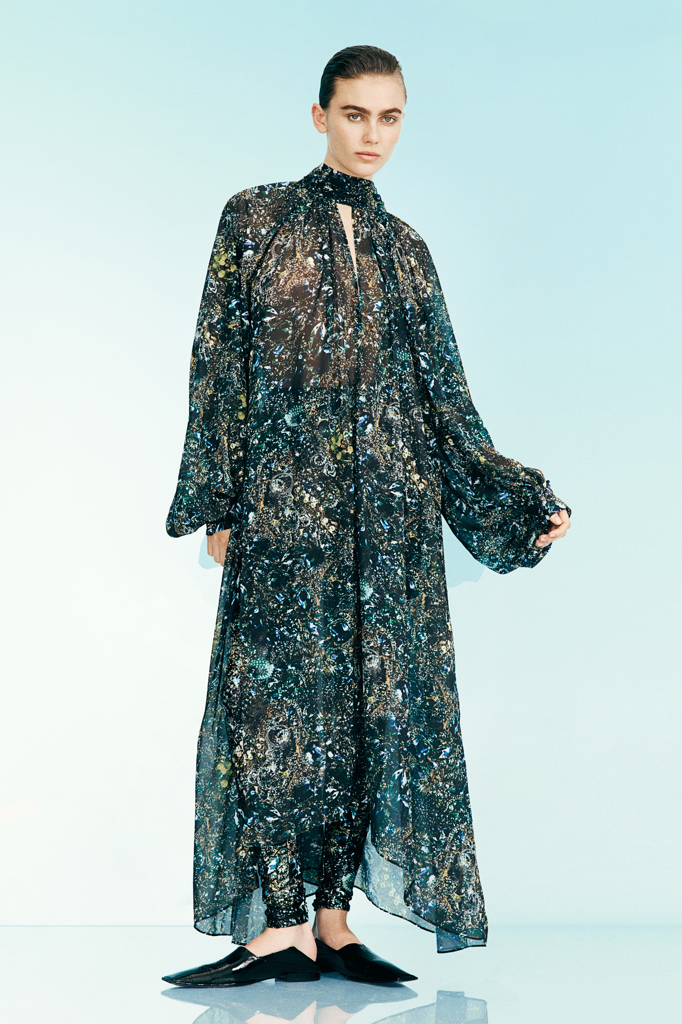 Шифоновое платье с рисунком от H&M