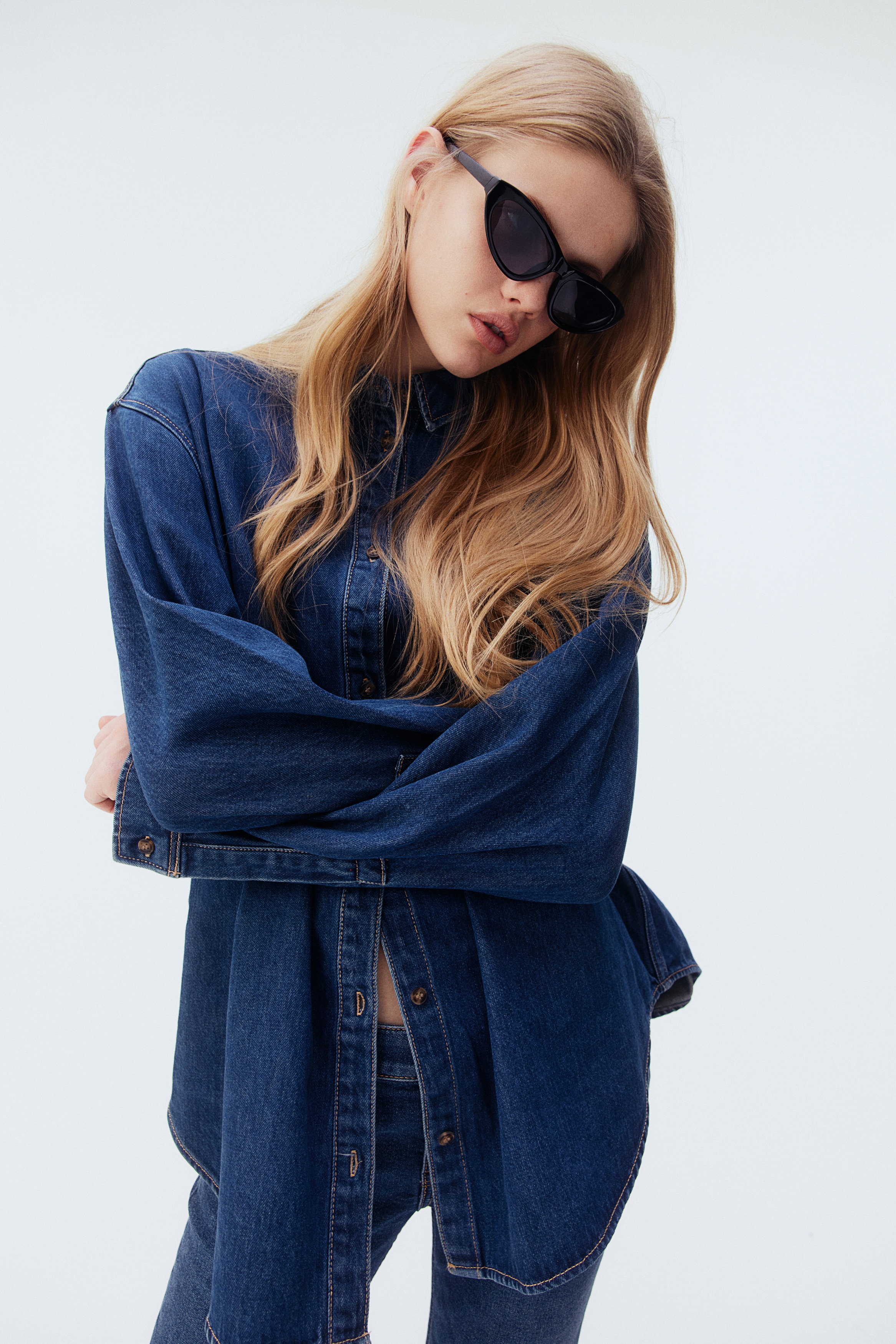 Джинсовая рубашка оверсайз от H&M