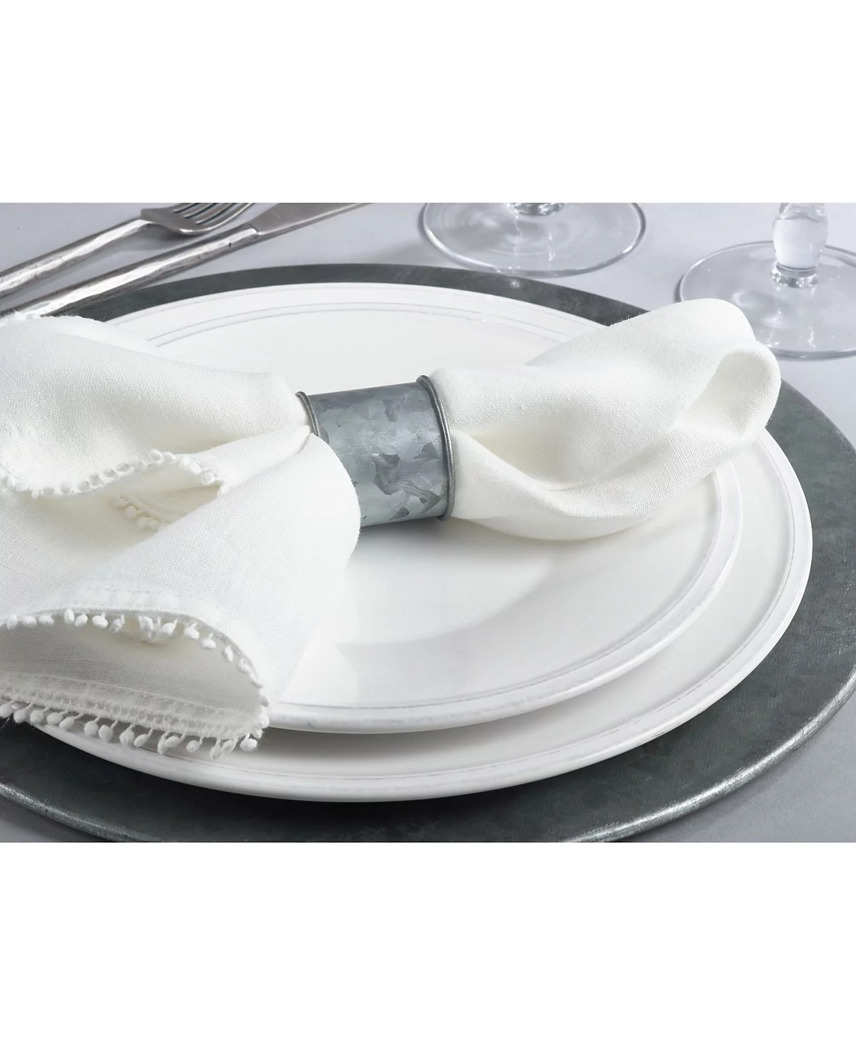 Saro Lifestyle Galvanized Design Rustic Modern Style Metal Napkin Ring Set of 4 3390₽