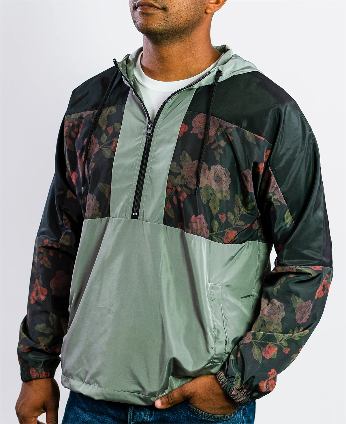 Beautiful Giant Mens Hooded Lightweight Windbreaker 5690₽
