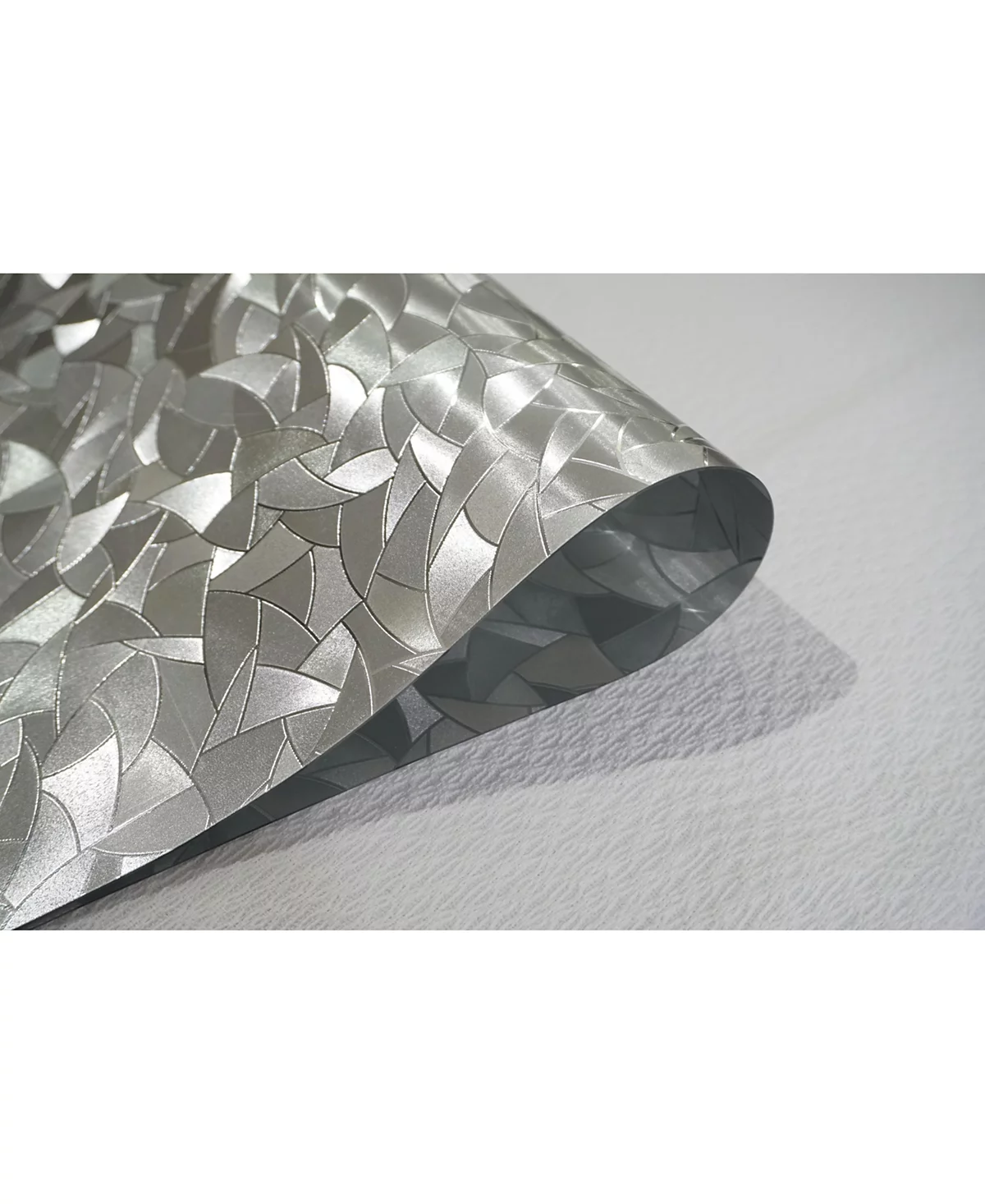 Dainty Home Reversible Shimmering Metallic Leaf Dining Table Indoor Outdoor Placemats -Set of 6