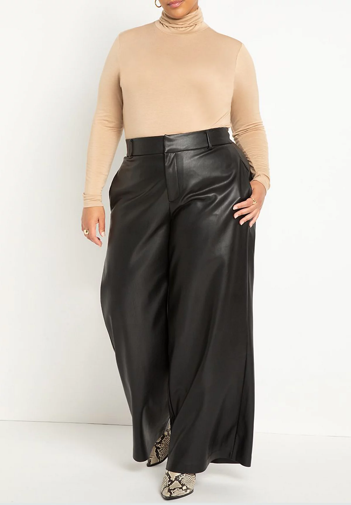 Многослойная водолазка ELOQUII Plus Size с высоким воротом