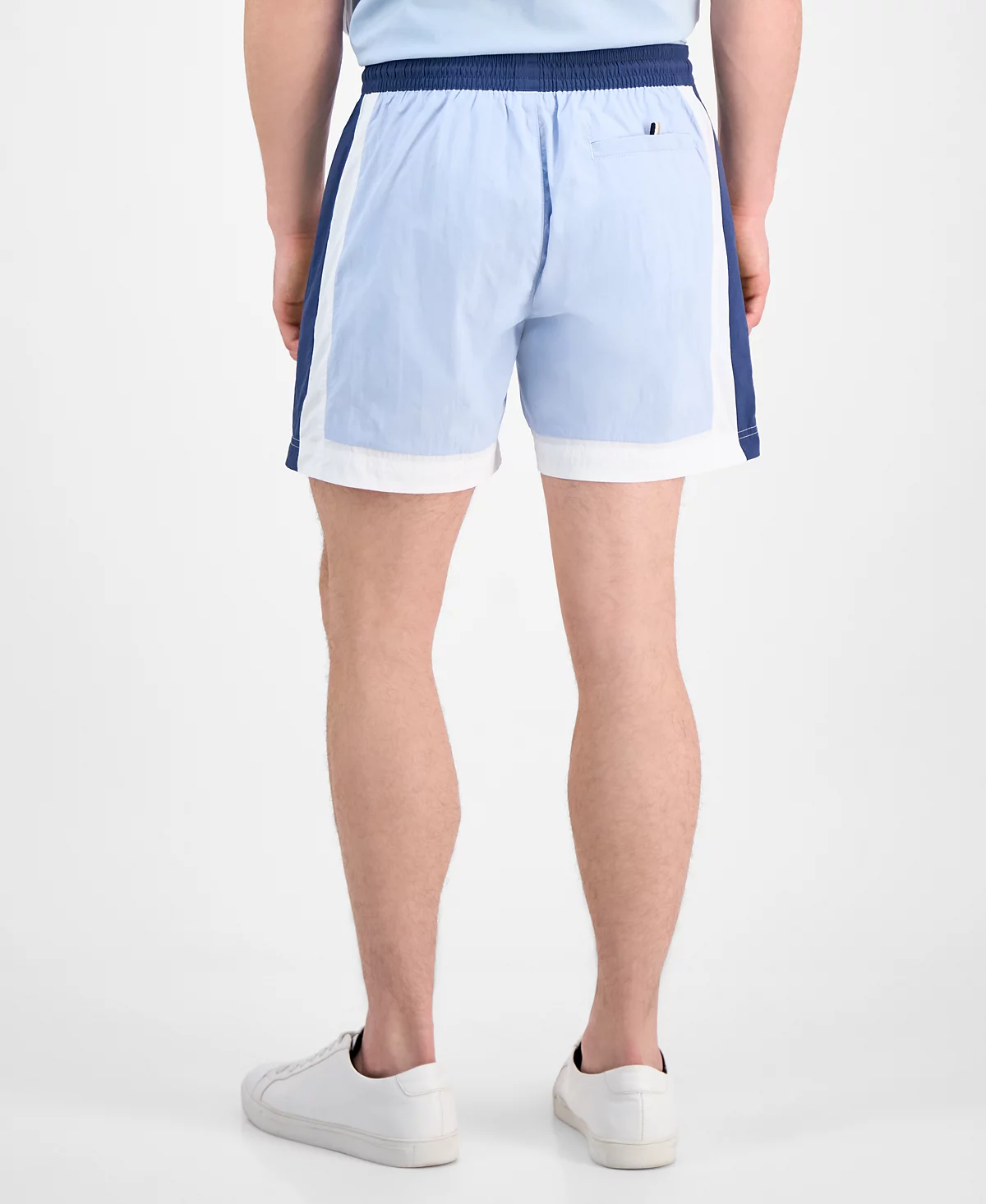 Мужские плавательные шорты Hugo Boss на шнурке с цветными вставками длиной 5 дюймов 12890₽