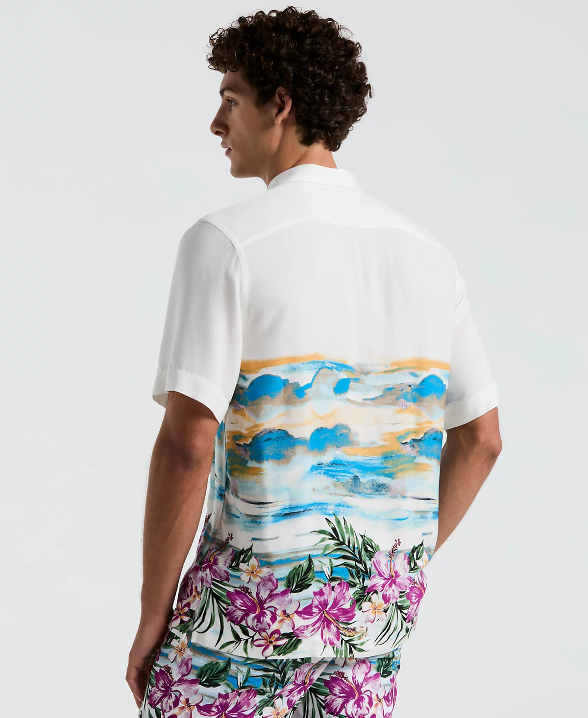 Оригинальная мужская приталенная рубашка на пуговицах с принтом в виде гибискуса и оригинальным принтом Пингвин с коротким рукавом 18090₽