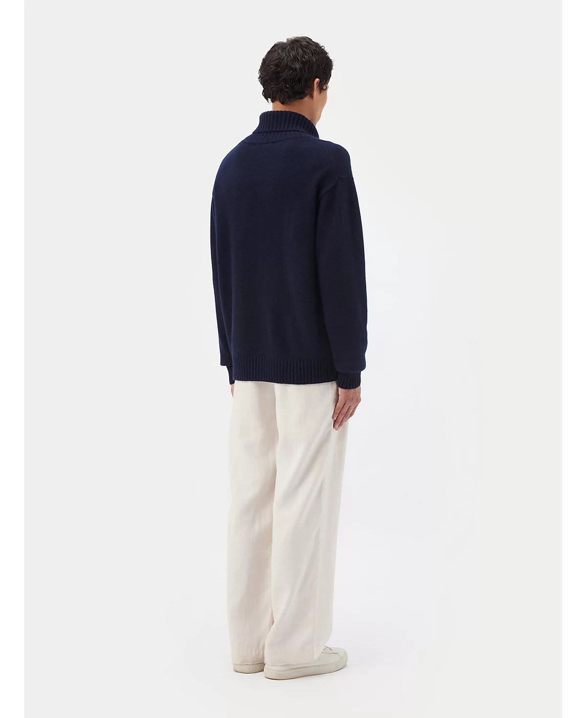 Мужская водолазка из 100 кашемира Gobi Cashmere с высоким воротом 61190₽