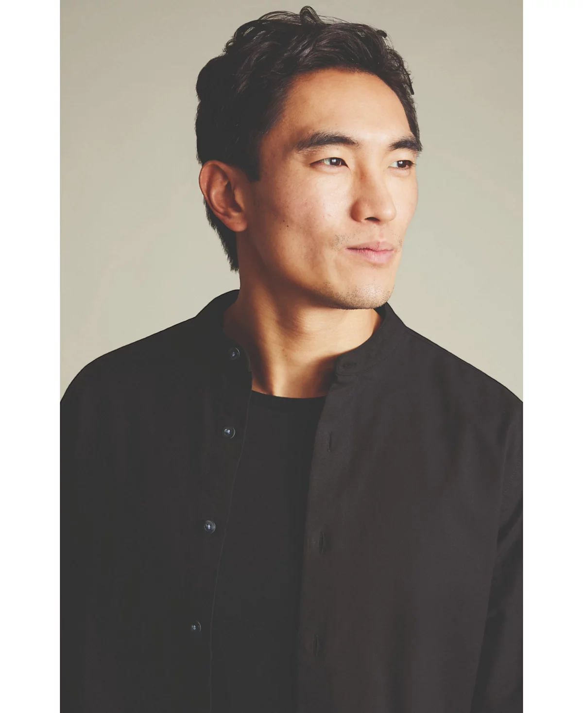 Мужской стиранный оксфордский костюм-стрейч без воротника от Чарльза Тирвитта 20690₽