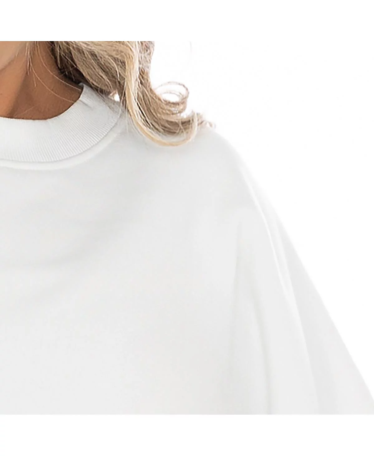 Женская белая толстовка-пуловер Ole Miss Rebels Fair Catch от Gameday Couture 10690₽