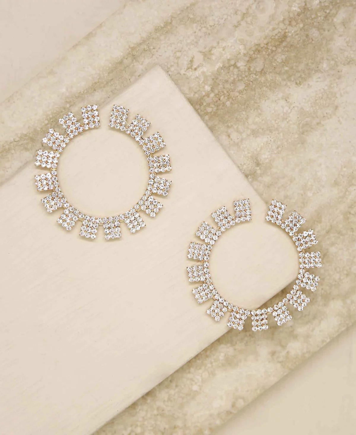 Женские серьги ETTIKA из 18-каратного золота с кристаллами Sunbeam 9490₽