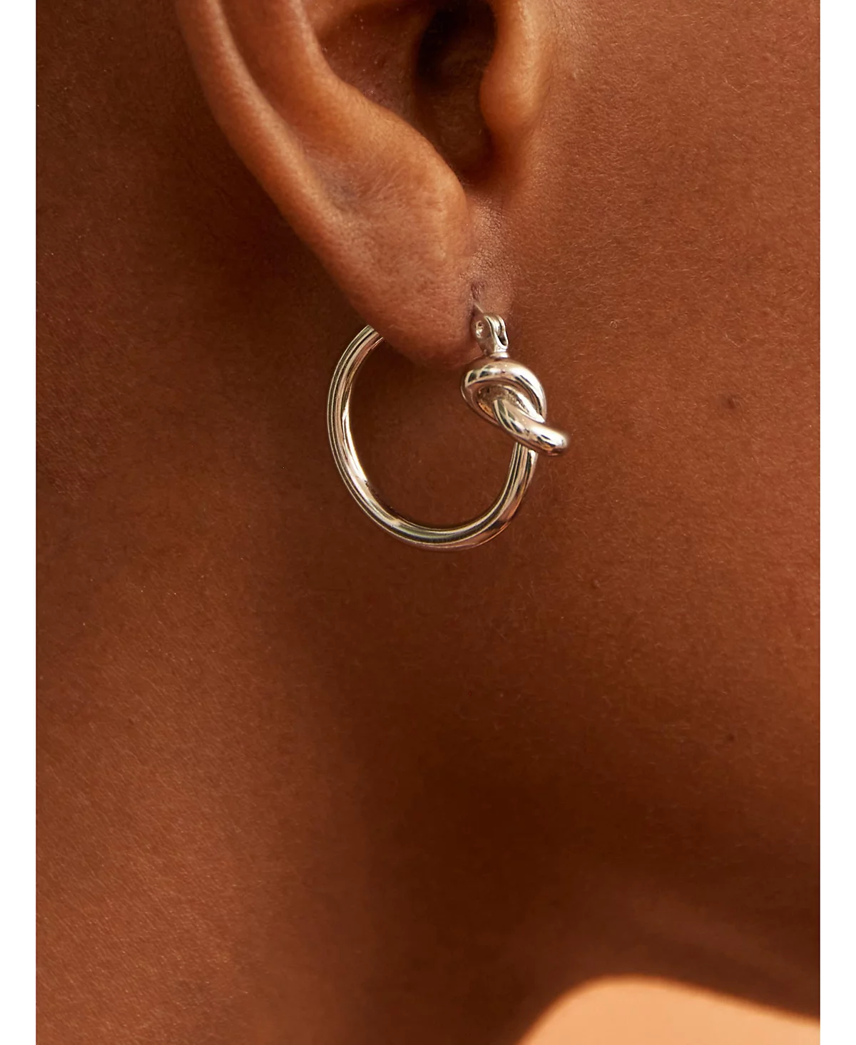 Маленькие серьги-кольца OMA THE LABEL Knot