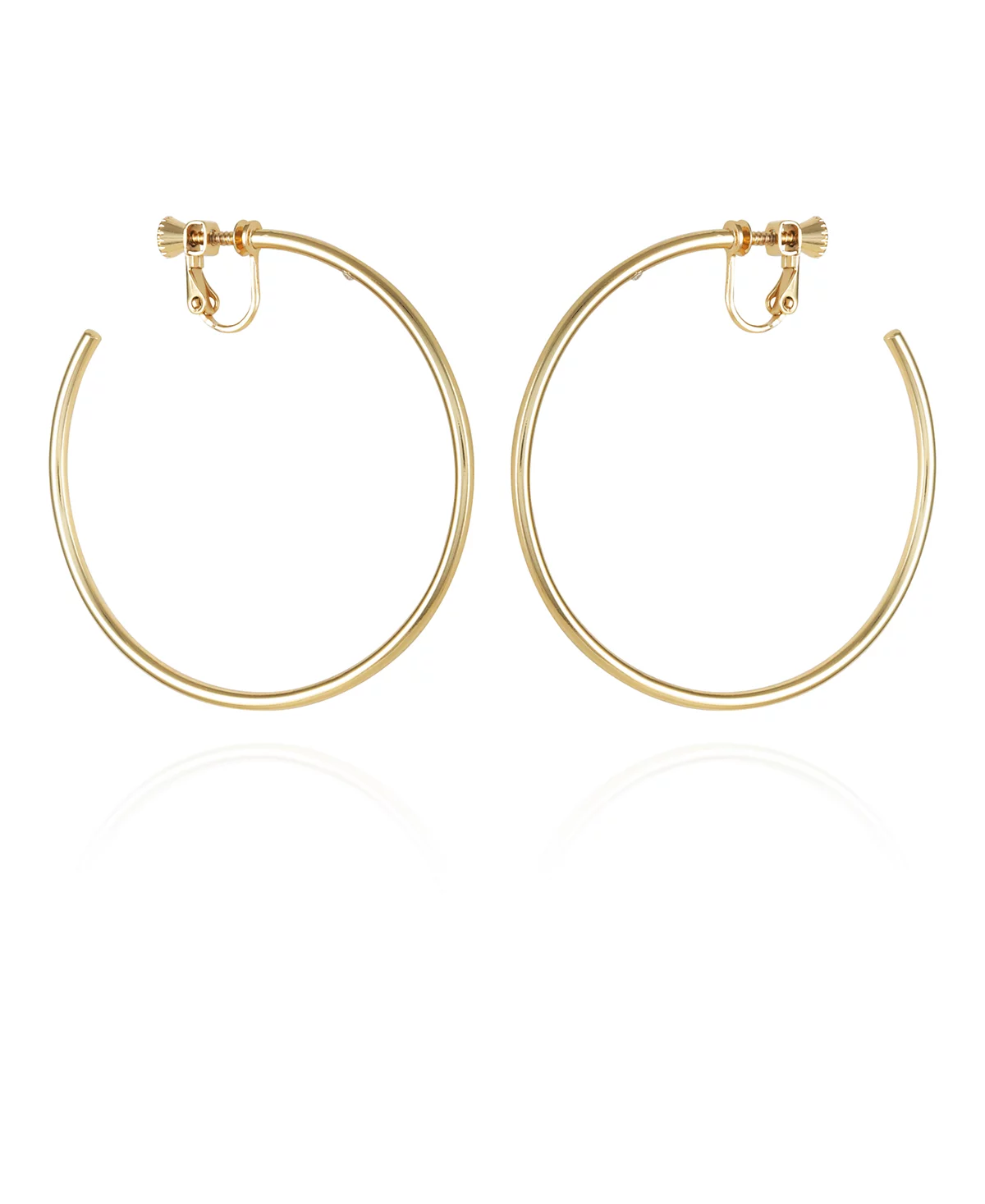 Большие открытые серьги-кольца на клипсах золотого цвета от Vince Camuto 4790₽