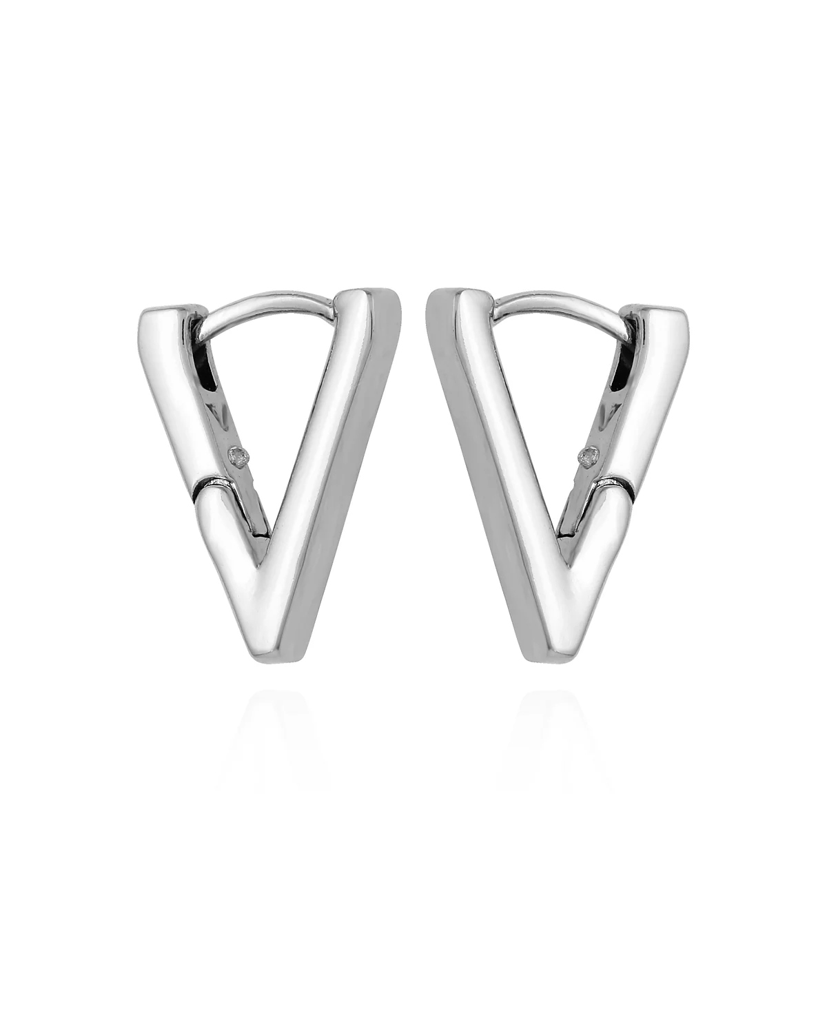 Серебристые серьги-кольца V-образной формы Vince Camuto Huggie Hoop 5290₽