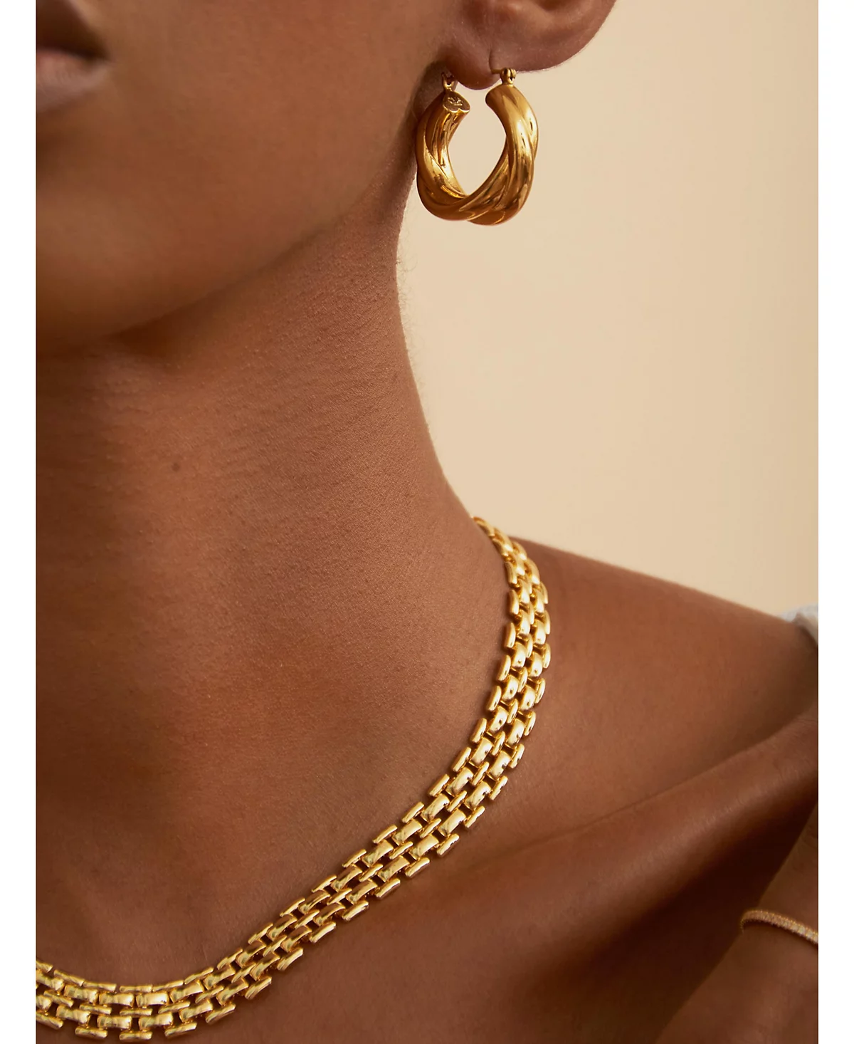 Колье OMA С НАДПИСЬЮ Osaze