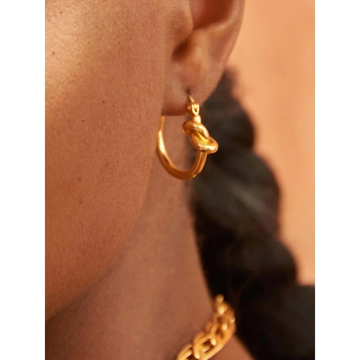 Маленькие серьги-кольца OMA THE LABEL Knot 14090₽