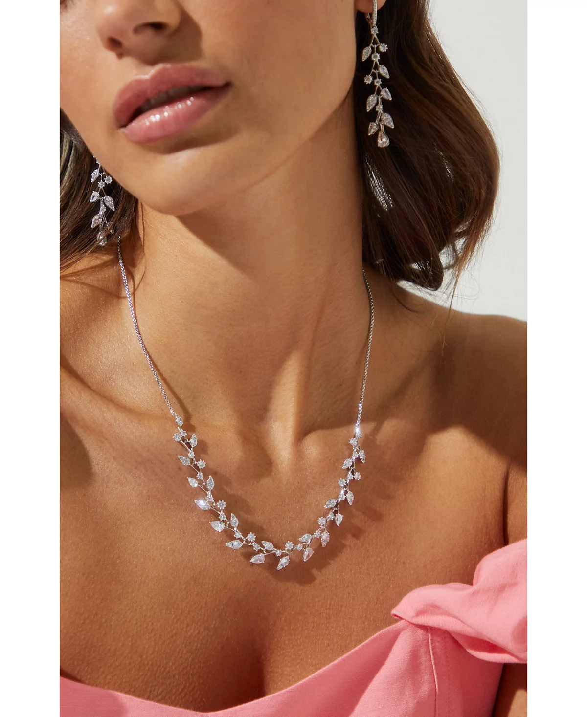 Колье с регулируемой передней частью из кубического циркония Eliot Danori