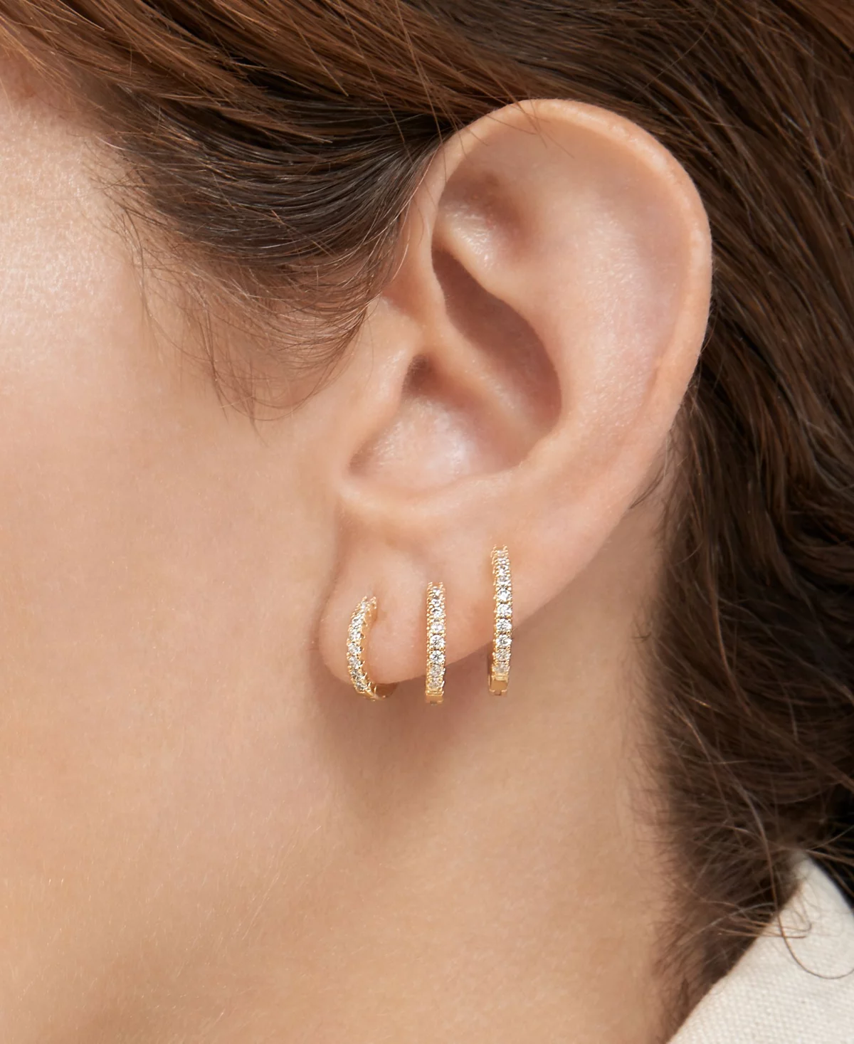 Набор сережек-обручей Huggie Hoop с позолотой ADORNIA 14K 6 штук 5590₽