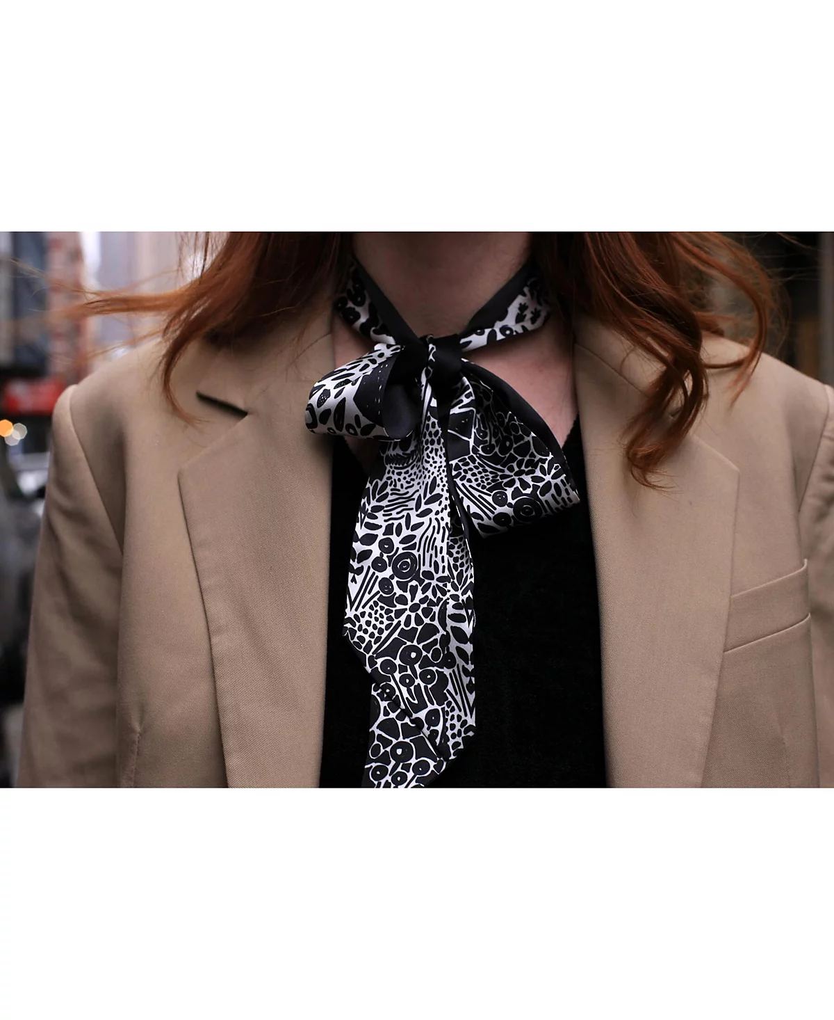 Джесси Чжао (Jessie Zhao) Нью-Йоркский шелковый облегающий шарф из Черного Сада