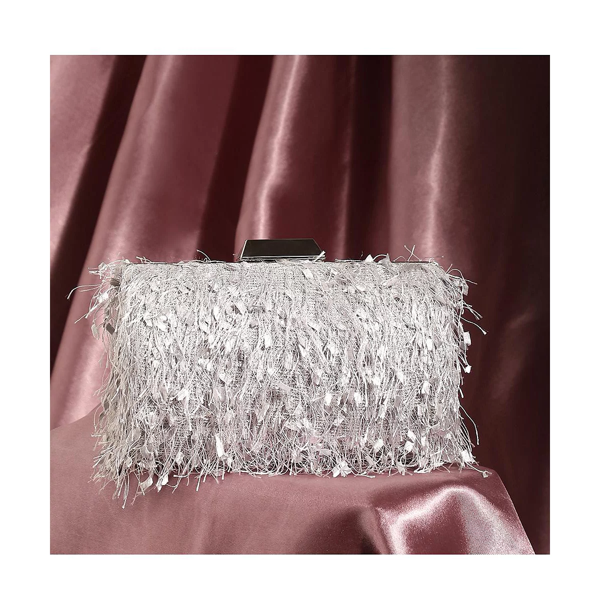 Женский клатч с бахромой от Haute Sauce 10890₽