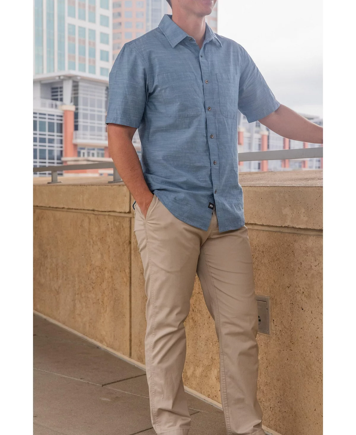 Мужская тканая рубашка Bowman цвета горного хаки с коротким рукавом