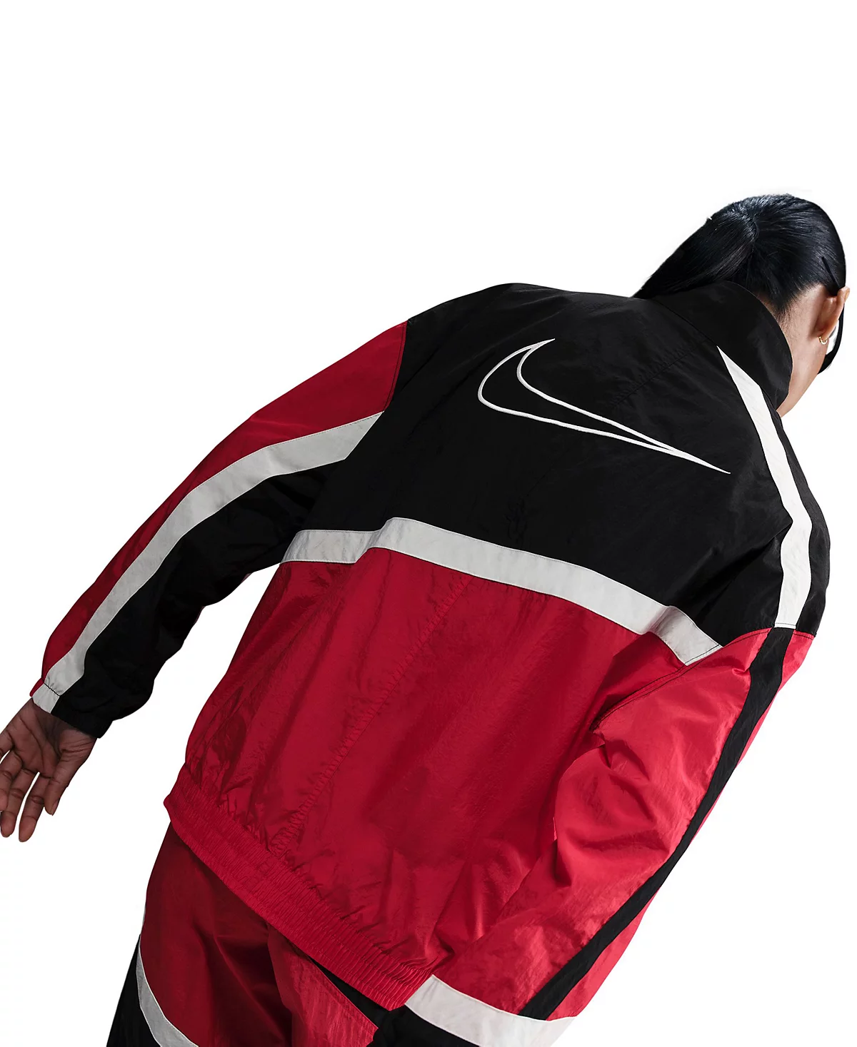 Женская спортивная куртка Nike Sportswear оверсайз из ткани с цветными вставками