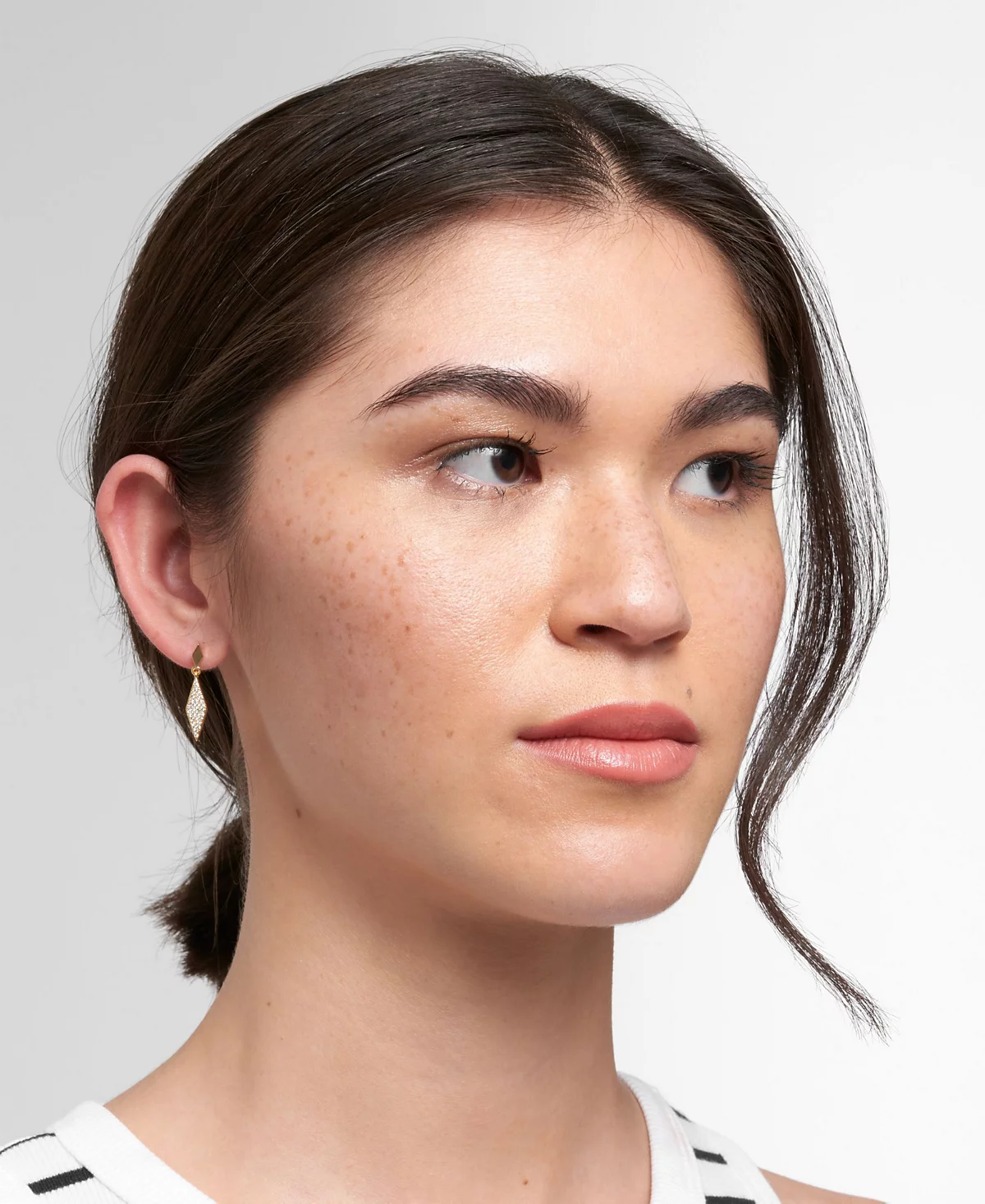 ADORNIA Gold Crystal Diamond-Shaped Drop Earrings 4890₽