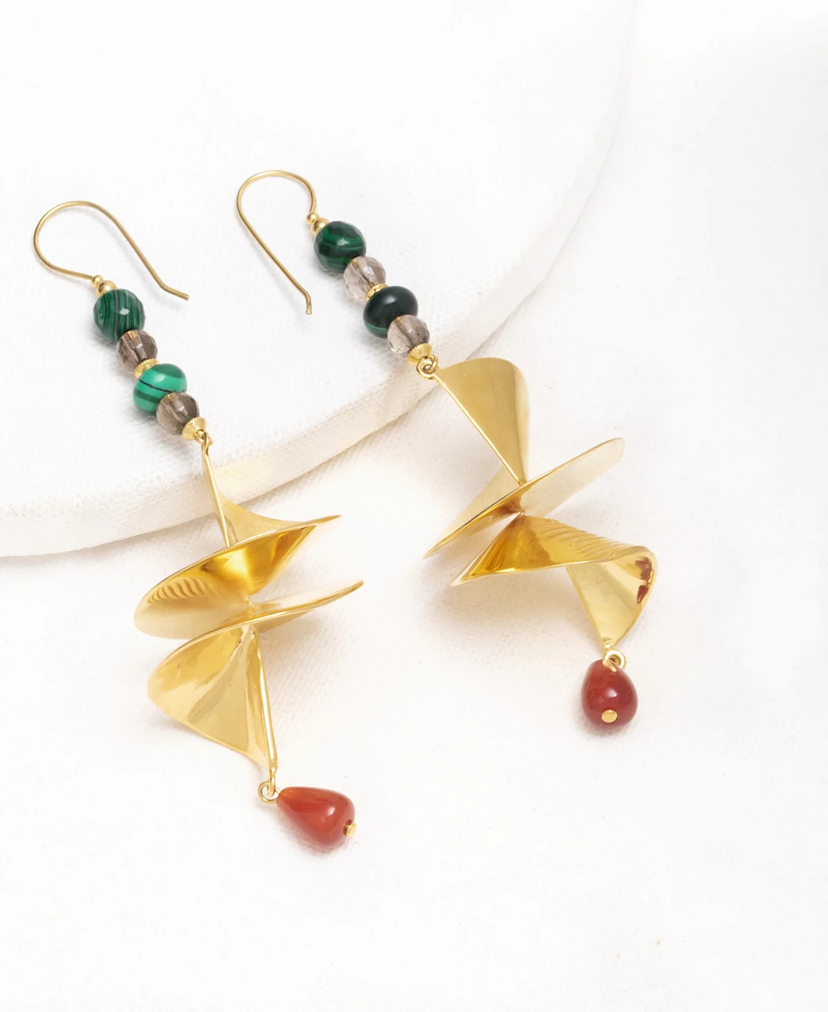 Nectar Nectar New York 18K Gold Plated Neela Dangling Earrings 45690₽