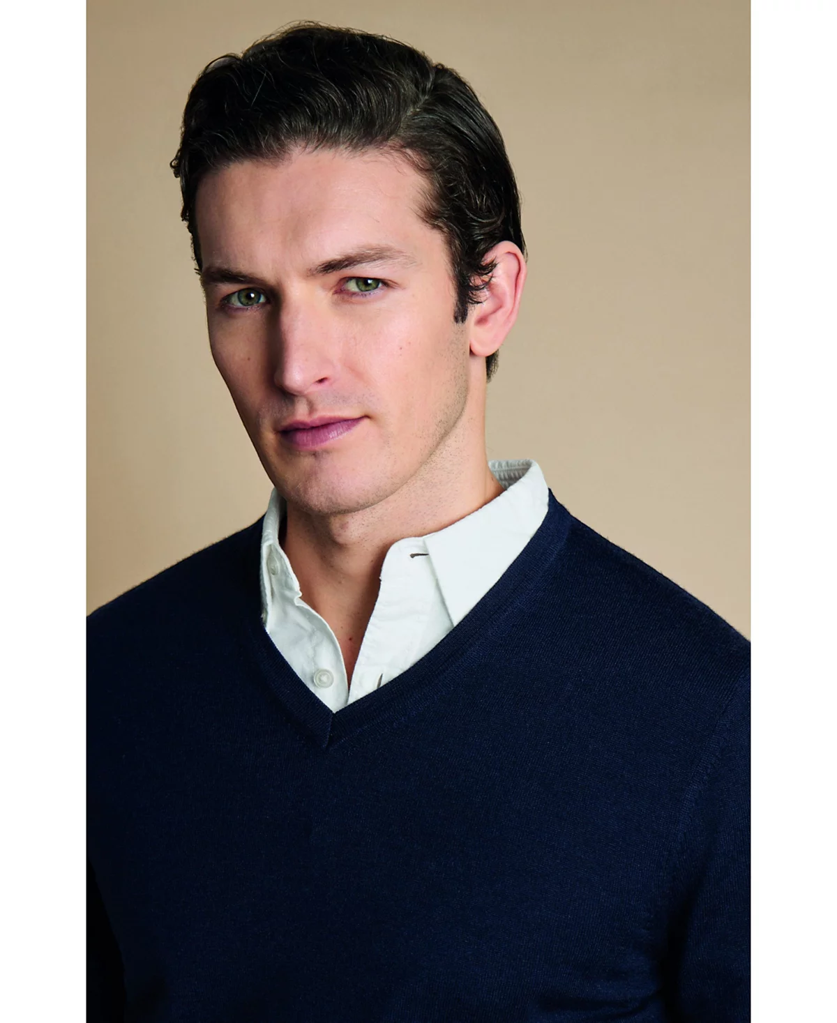 Charles Tyrwhitt Mens Pure Merino V Neck Sweater 24590₽