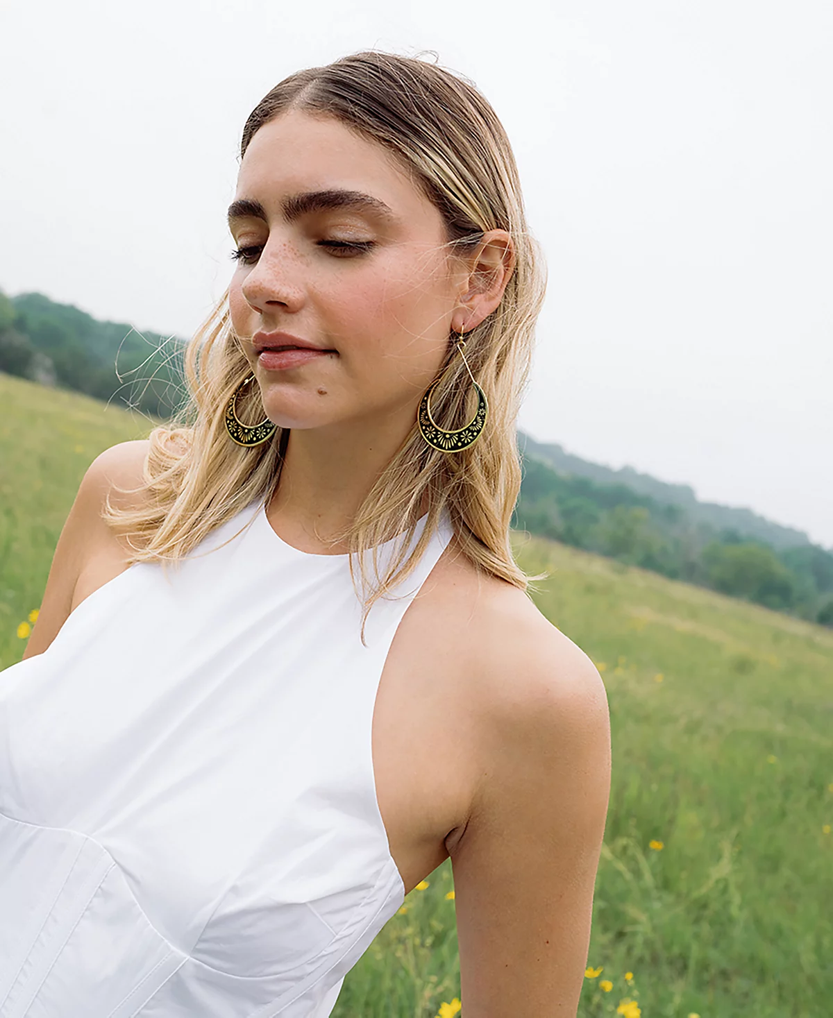 Matr Boomie Nisha Crescent Moon Hoop Earrings 8590₽