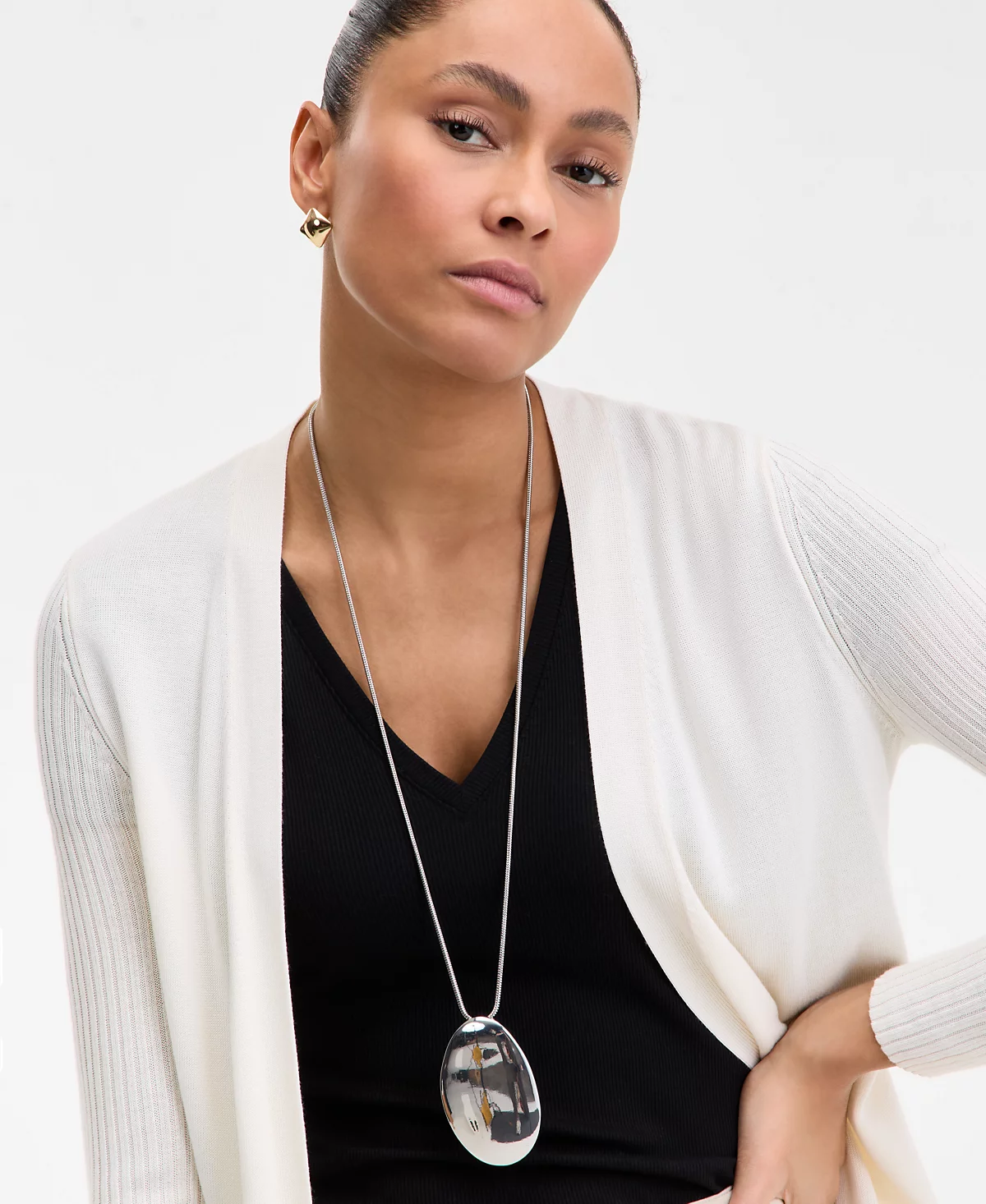 INC International Concepts Silver-Tone Sculptural Disc Long Pendant Necklace 33 3 extender Exclusively at Macys 3790₽