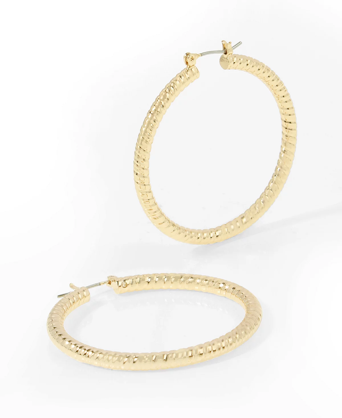 Robert Lee Morris Soho Textured Large Hoop Earrings 10990₽