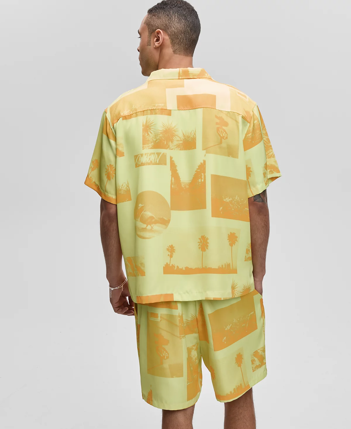 Mode of One Mens Short-Sleeve Photoreal Collage Camp Collar Shirt Exclusively at Macys 6690₽