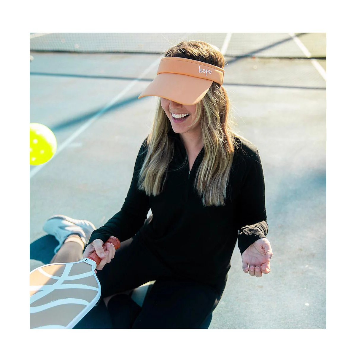 Womens Adjustable Band Sport Visor - Light Orange 2190₽