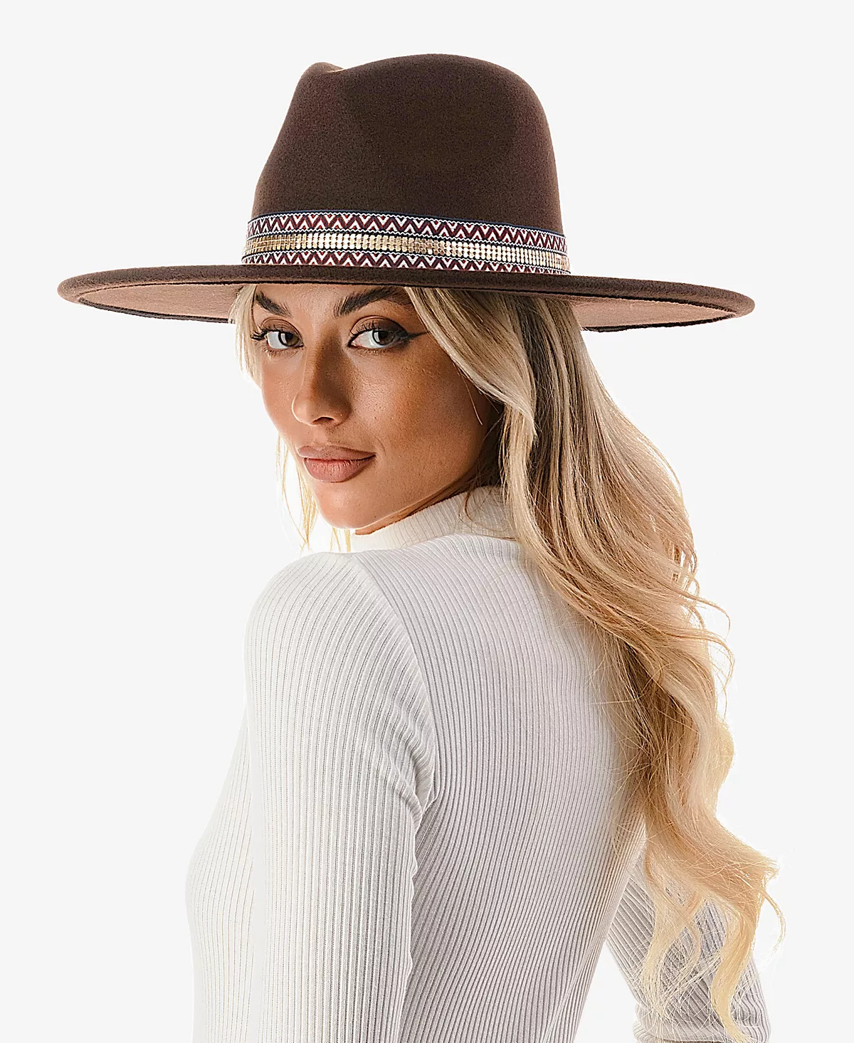 Женская панама из полушерстяной ткани с металлической отделкой 14090₽