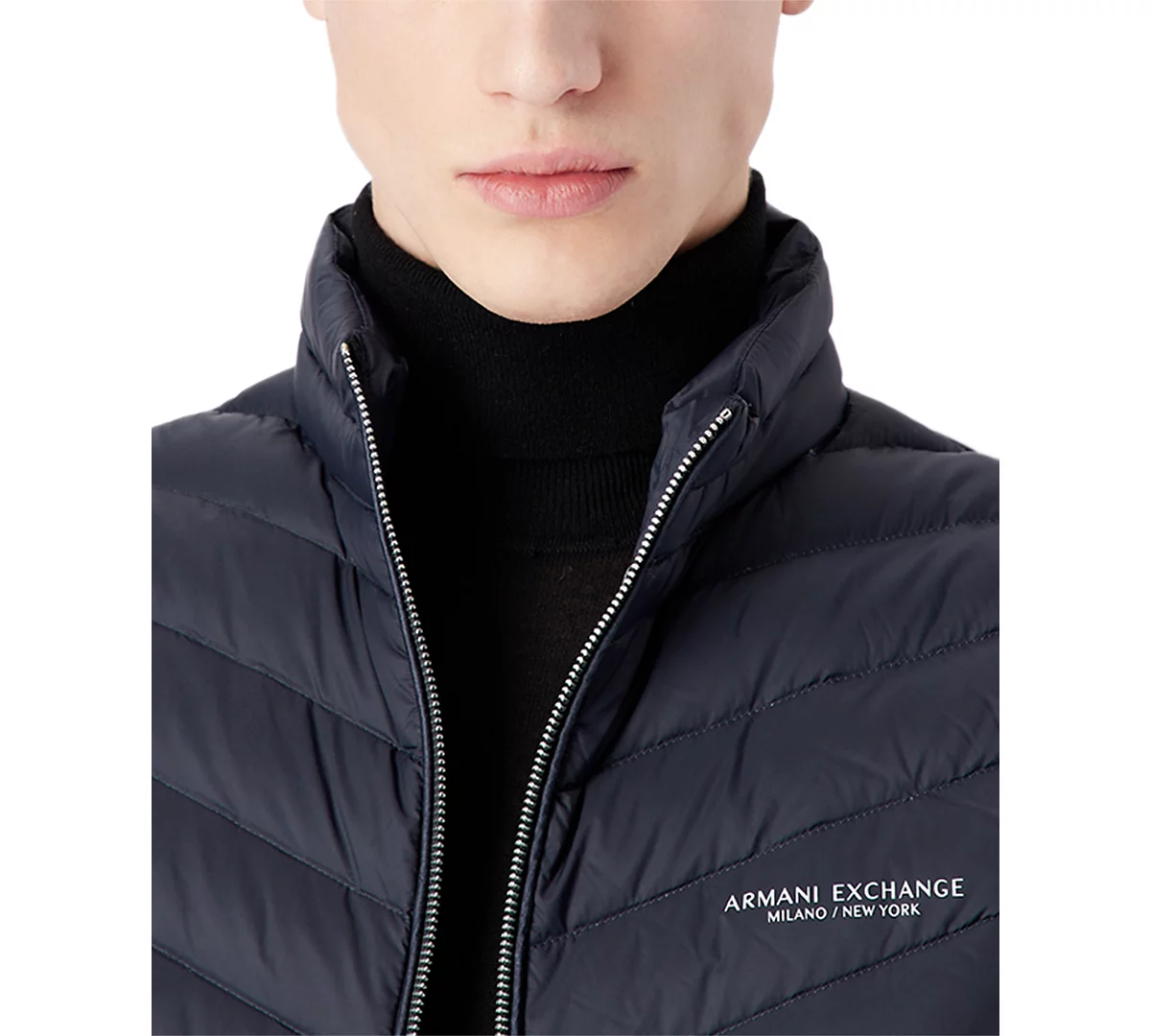 AX Armani Exchange Mens Packable Reversible Down Puffer Vest 34290₽