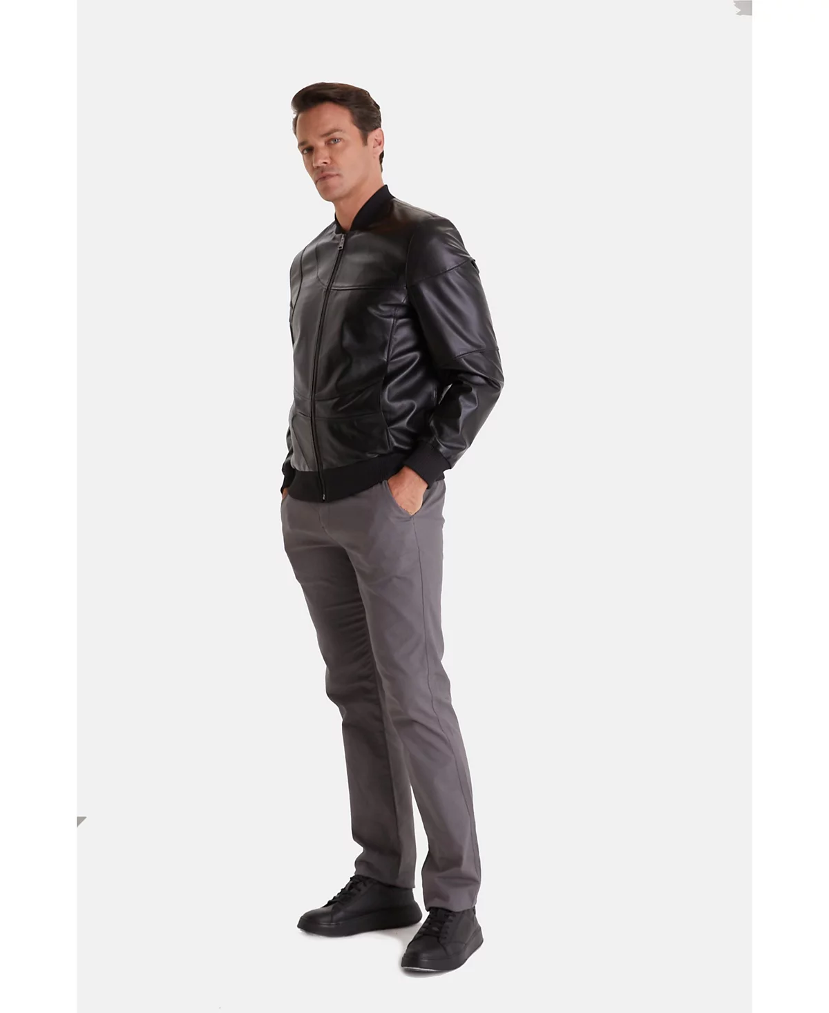 Mens Leather Jacket Black 43590₽