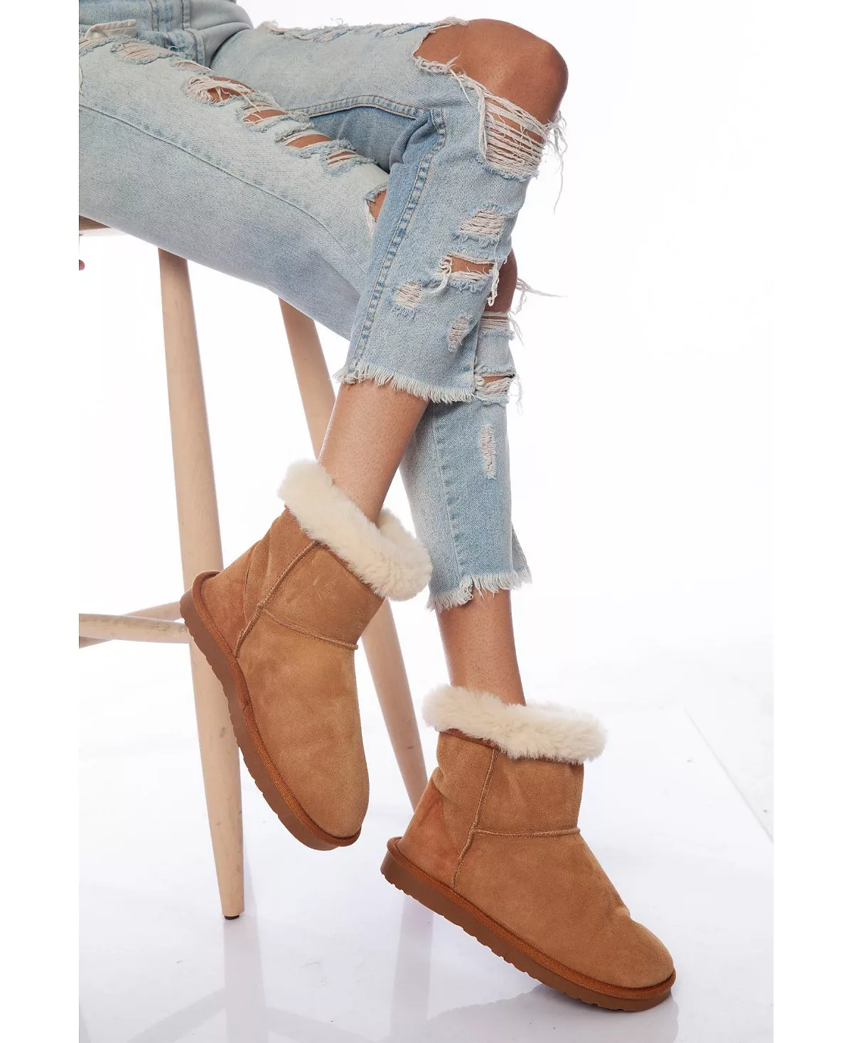 Женские полусапожки из овчины, коричневые с белой шерстью