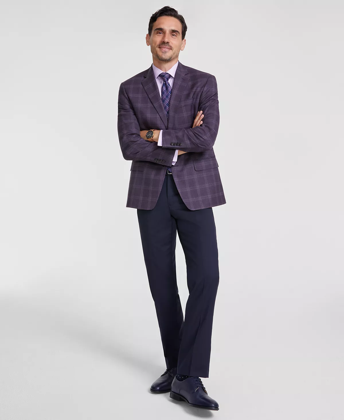 Мужская спортивная куртка в классическую клетку бордового цвета классического кроя 11390₽