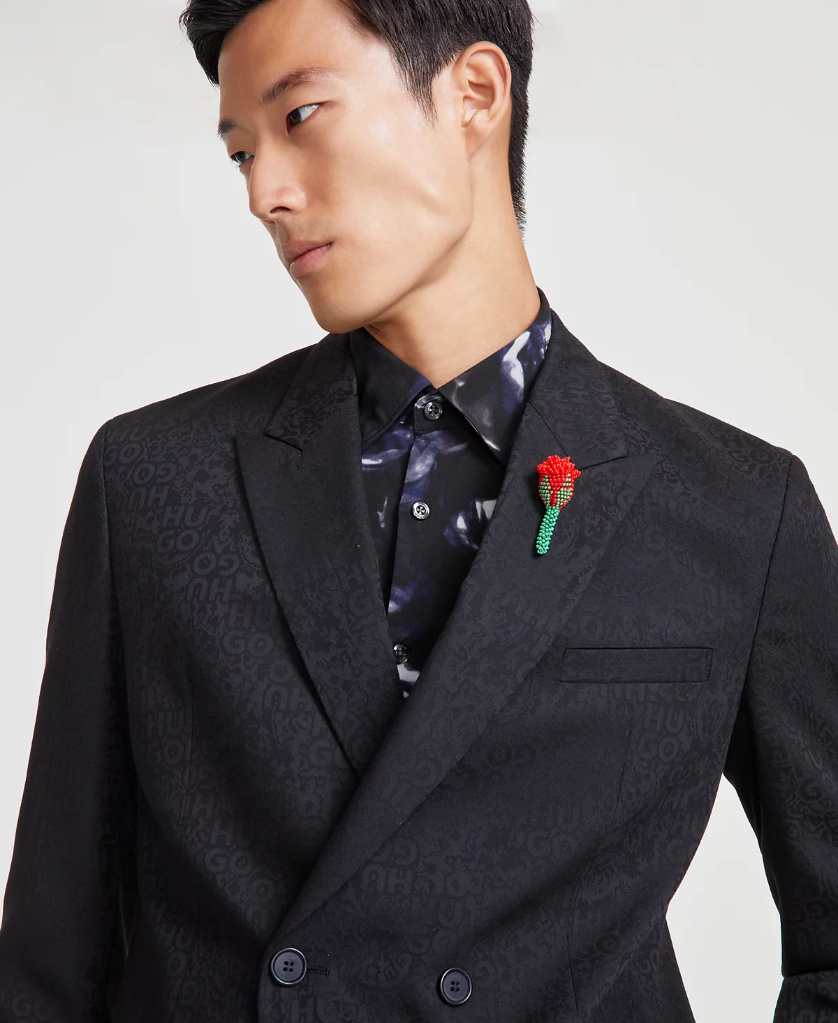 Мужской двубортный костюм современного покроя от Hugo by Hugo Boss с раздельным пиджаком 67990₽