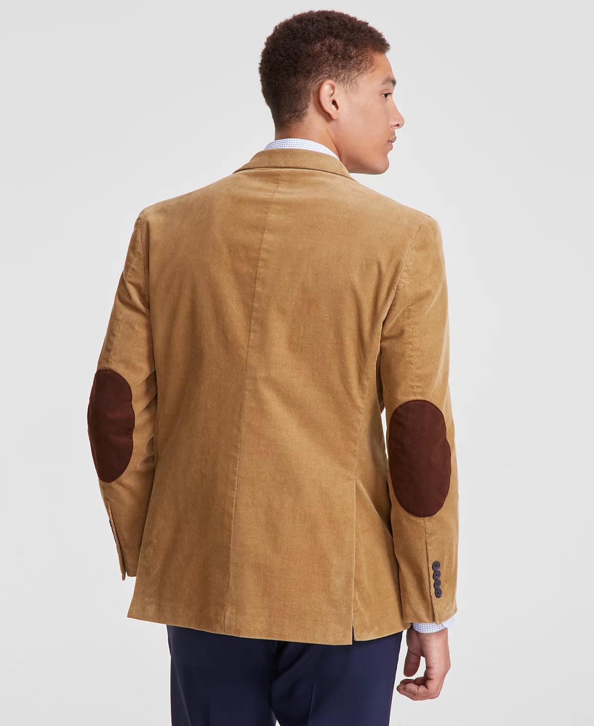 Мужская спортивная куртка классического покроя от Brooks Brothers бежевого цвета от B by Brooks Brothers 71390₽