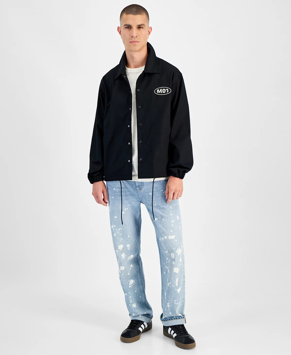 Модель одной мужской куртки Coachs из саржи созданной для Macys 5990₽