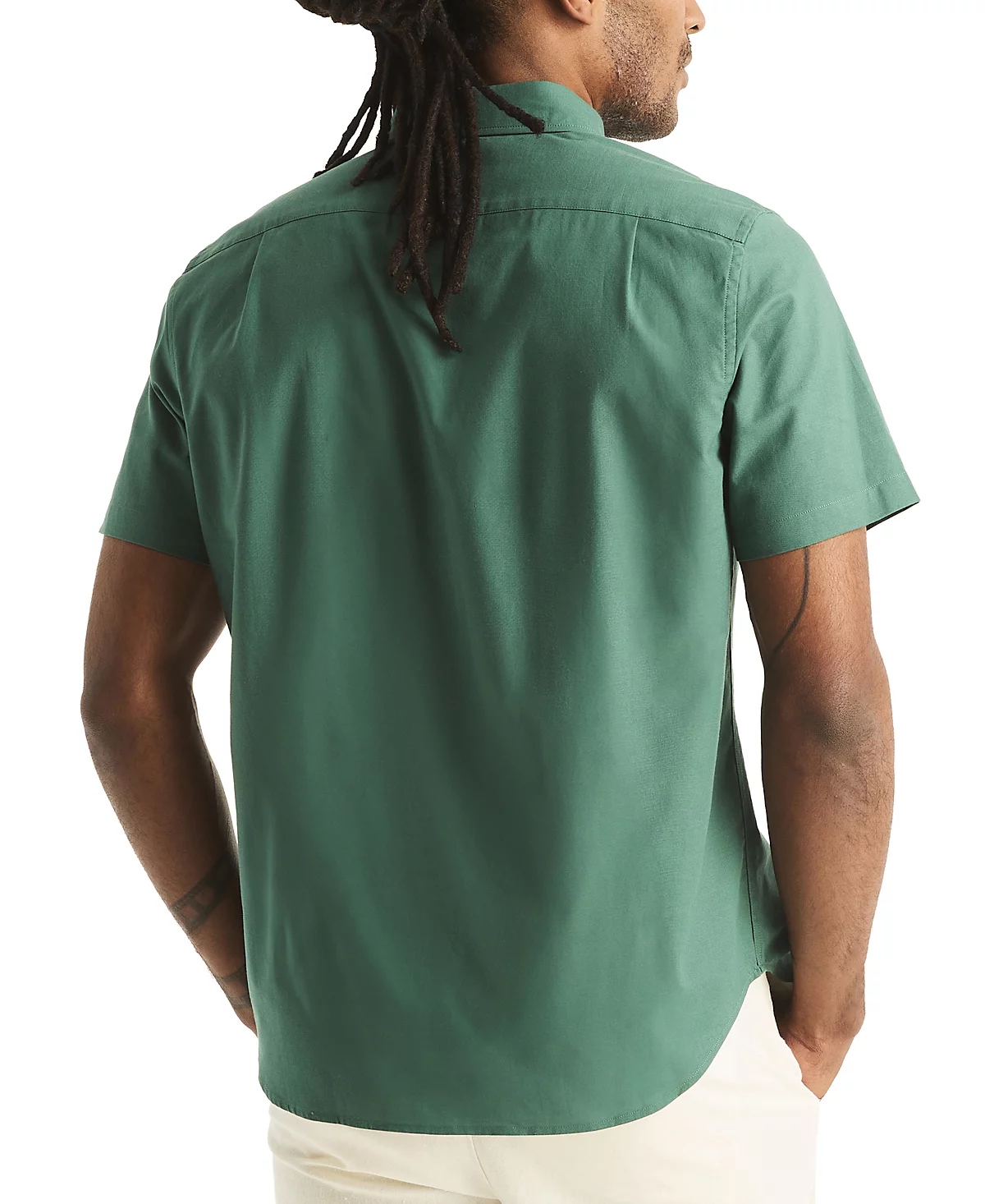 Мужская оксфордская рубашка классического покроя из стрейчевой ткани на пуговицах от Nautica 7890₽