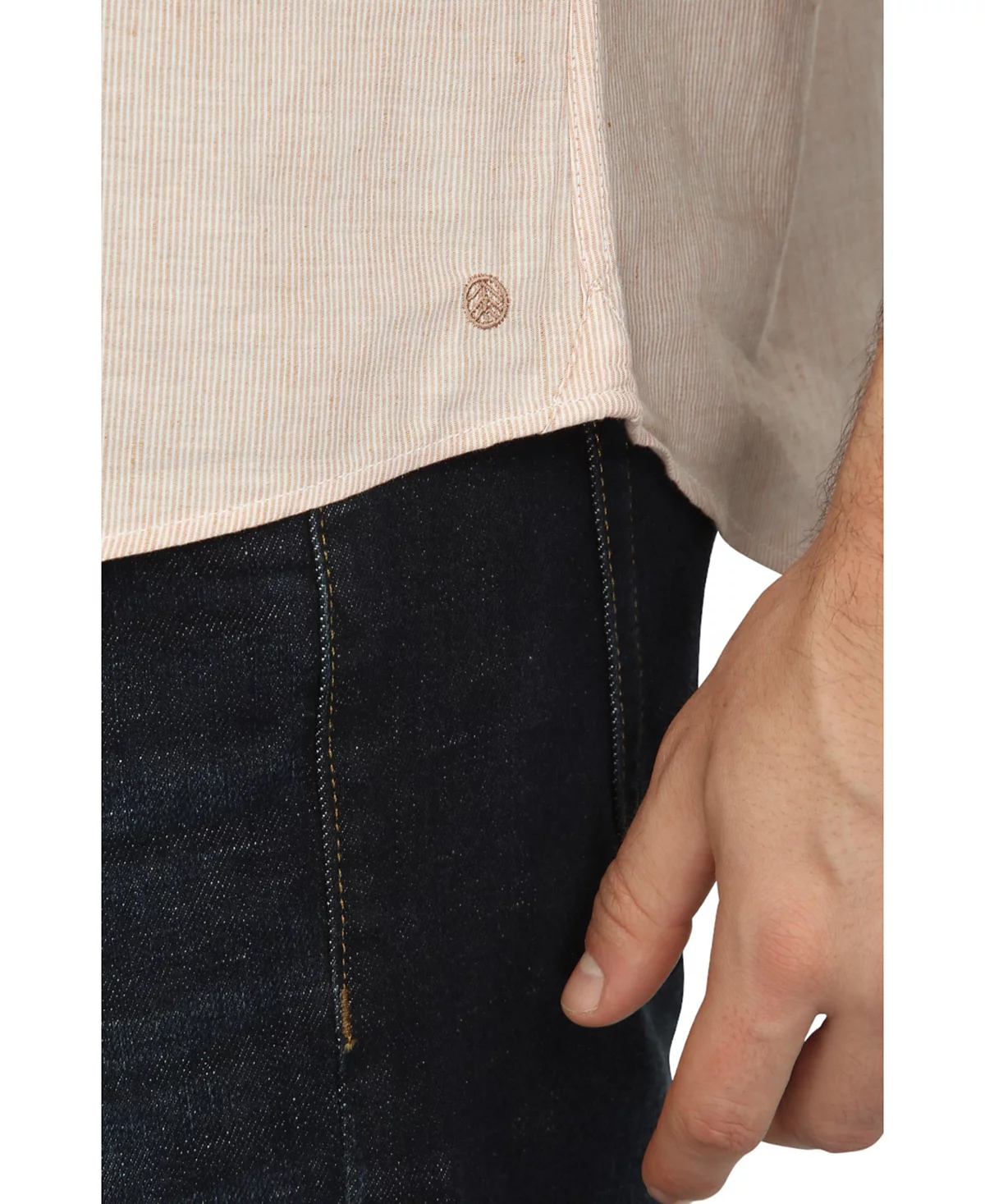 Мужская льняная рубашка с коротким рукавом в микро-полоску от Vustra 18690₽