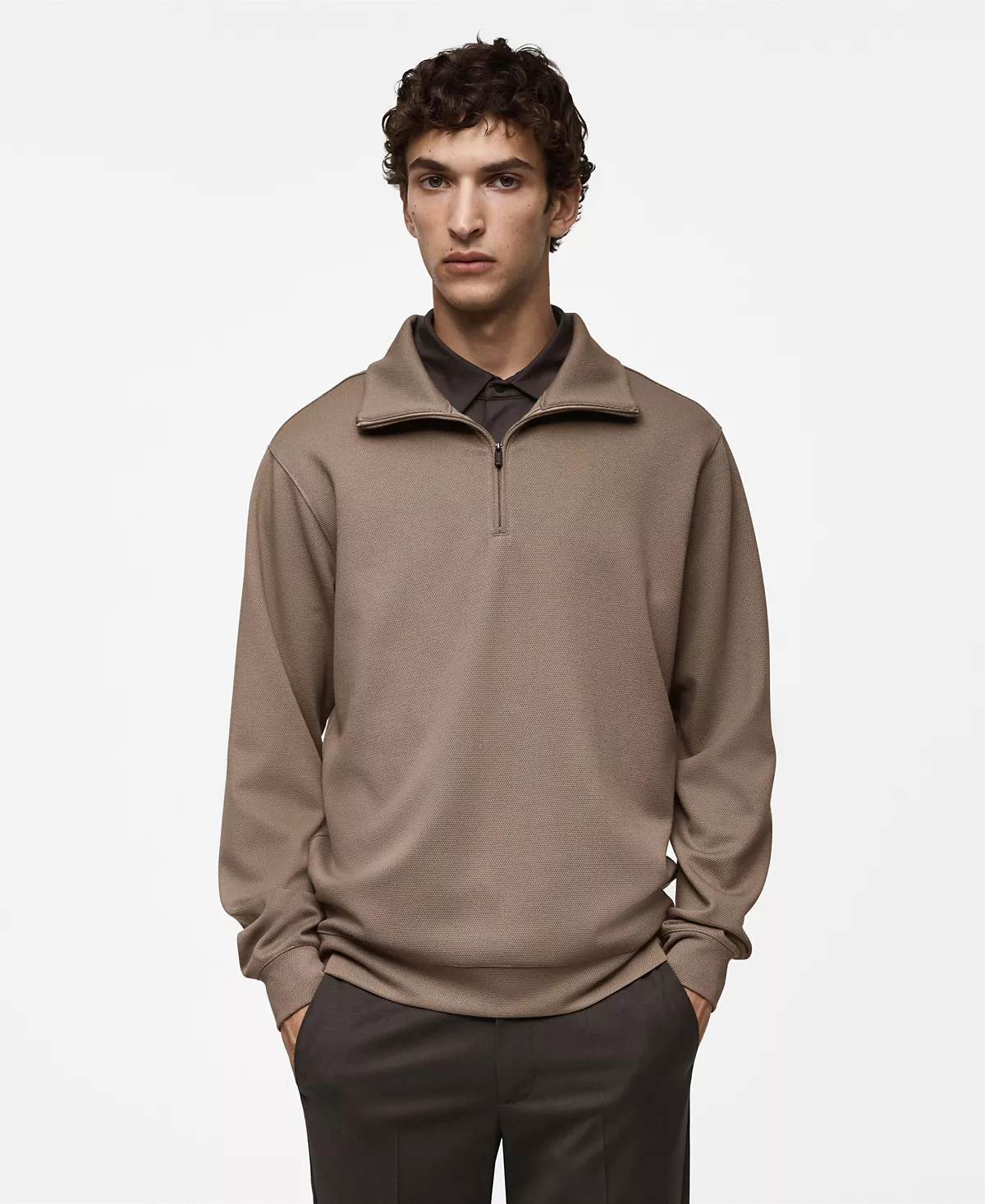 Мужская толстовка Mango на молнии до половины длины 9490₽