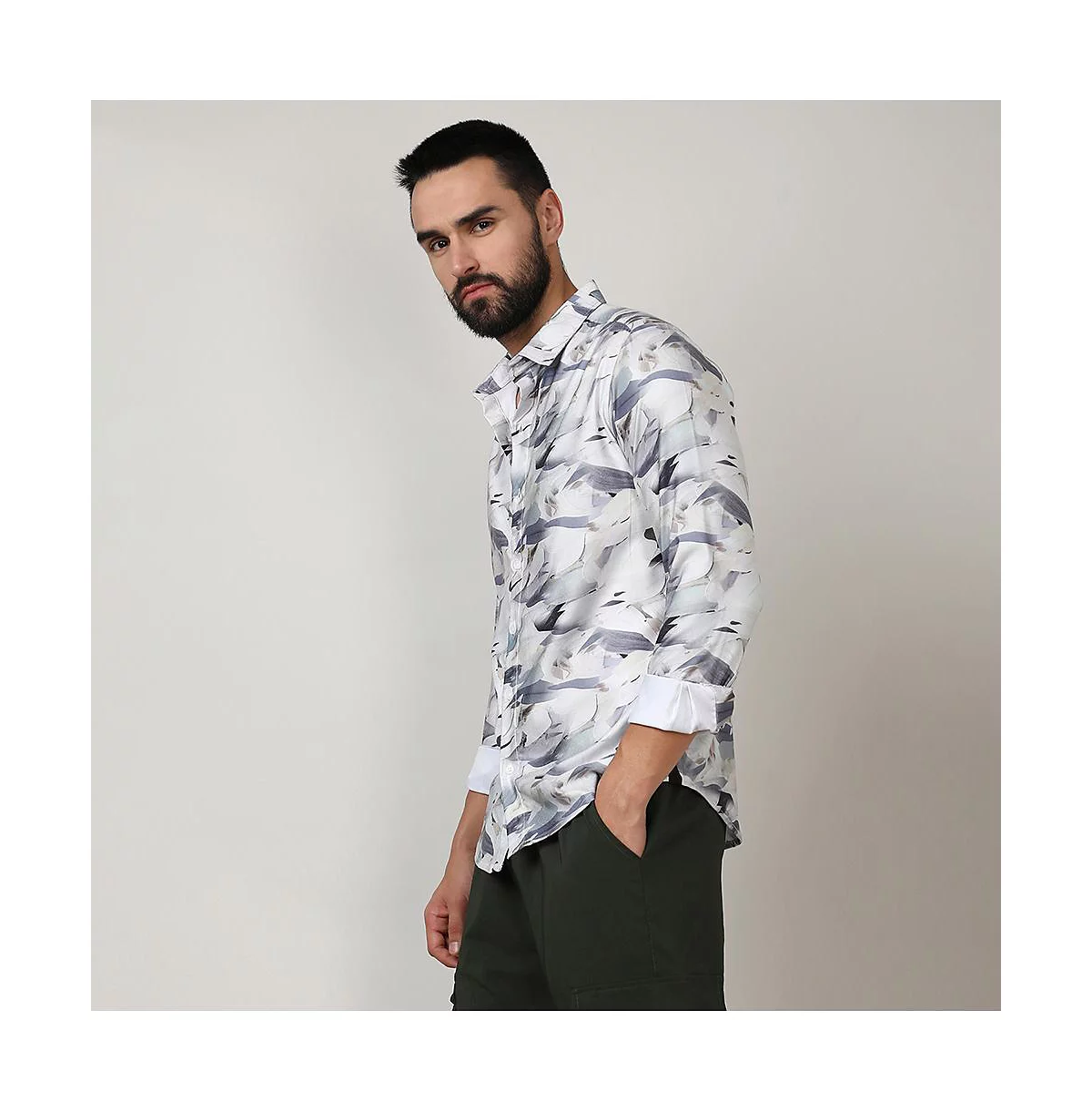 Мужская угольно-серая абстрактная выцветающая рубашка Campus Sutra 10390₽